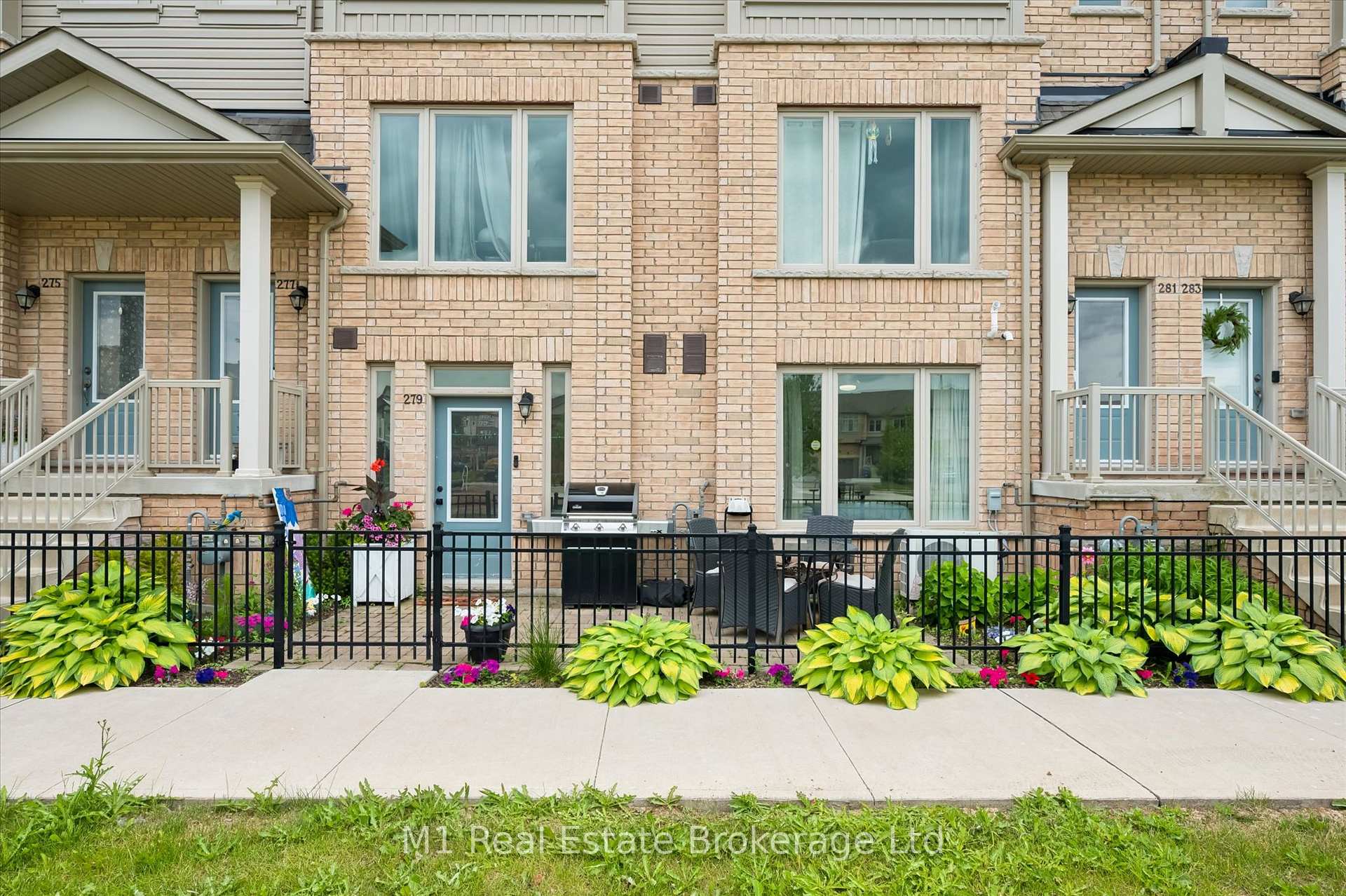 279 Law Drive Guelph Ontario Canada Sale residential Nasib Thind RE/MAX Real Estate Centre Inc., Brokerage*