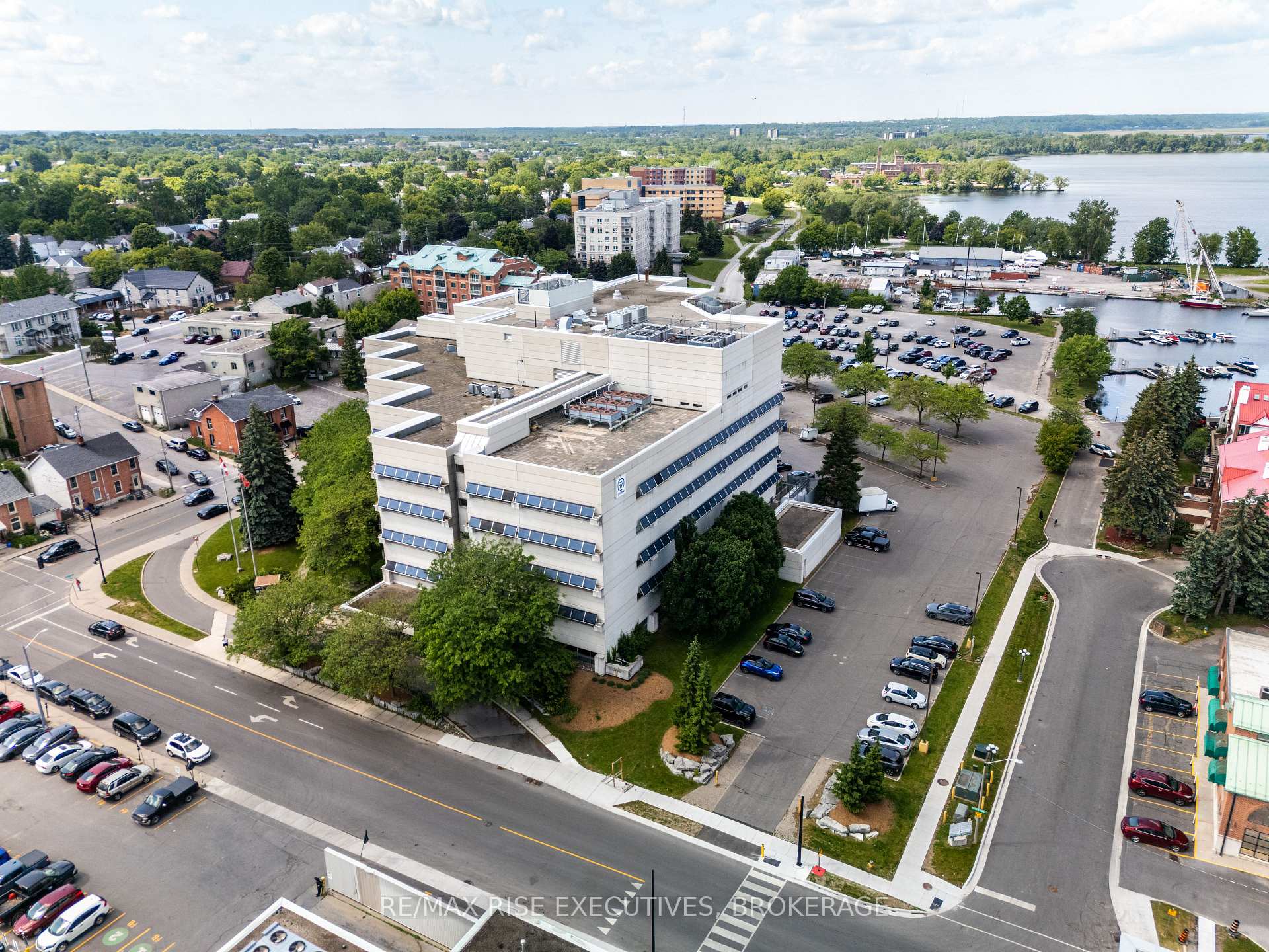 501 - 49 Place D' Armes Kingston Ontario Canada Lease commercial Team Tallen Royal LePage Proalliance Realty, Brokerage*