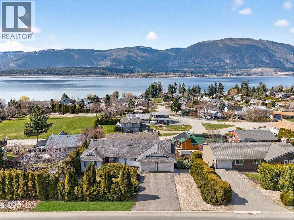 4751 Lakeshore Road NE Salmon Arm British Columbia Canada Sale residential Tina Cosman EXP Realty (Salmon Arm)
