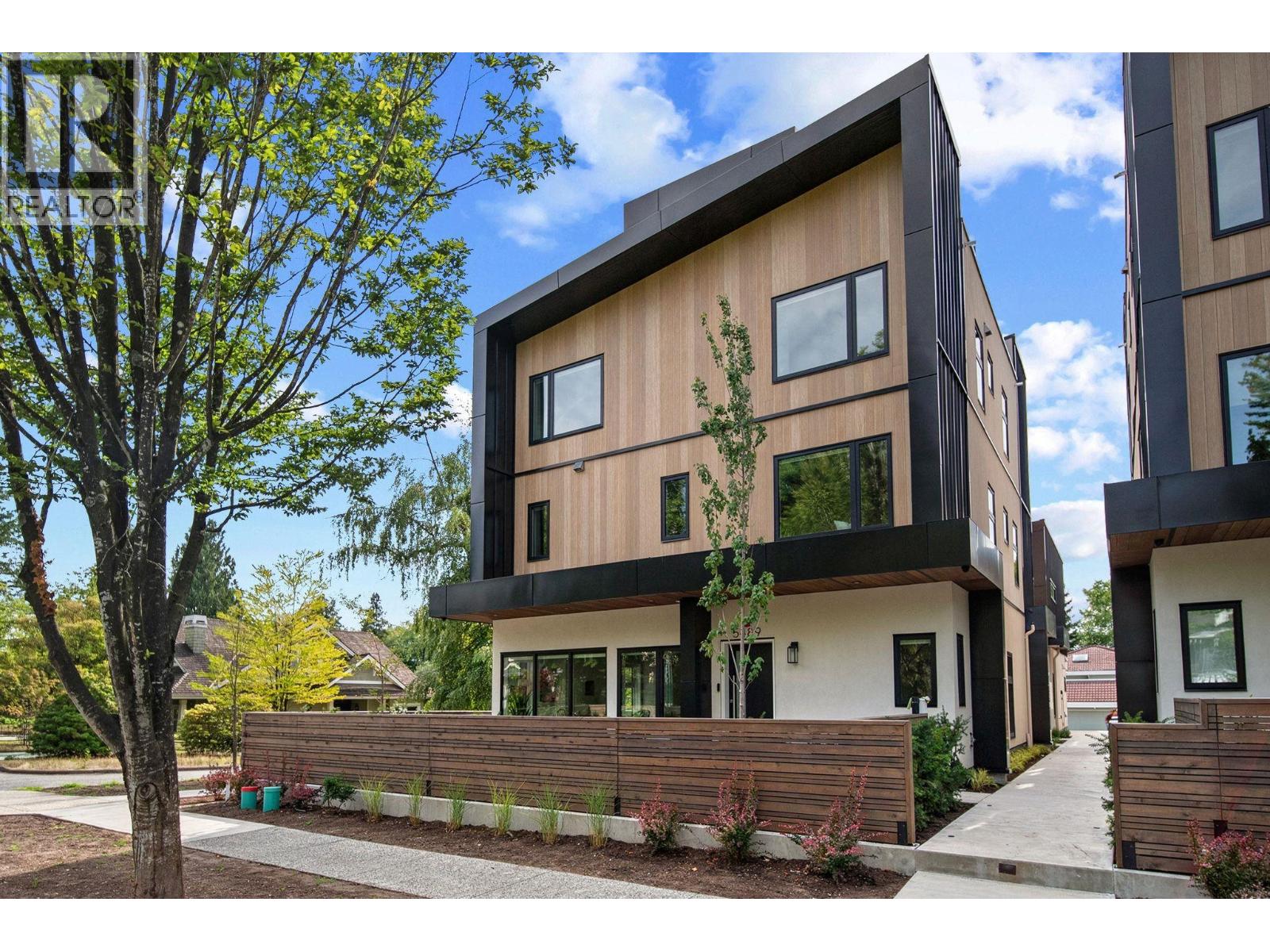 5489 LARCH STREET Vancouver British Columbia Canada Sale residential Veronica Titchmarsh eXp Realty, Brokerage*