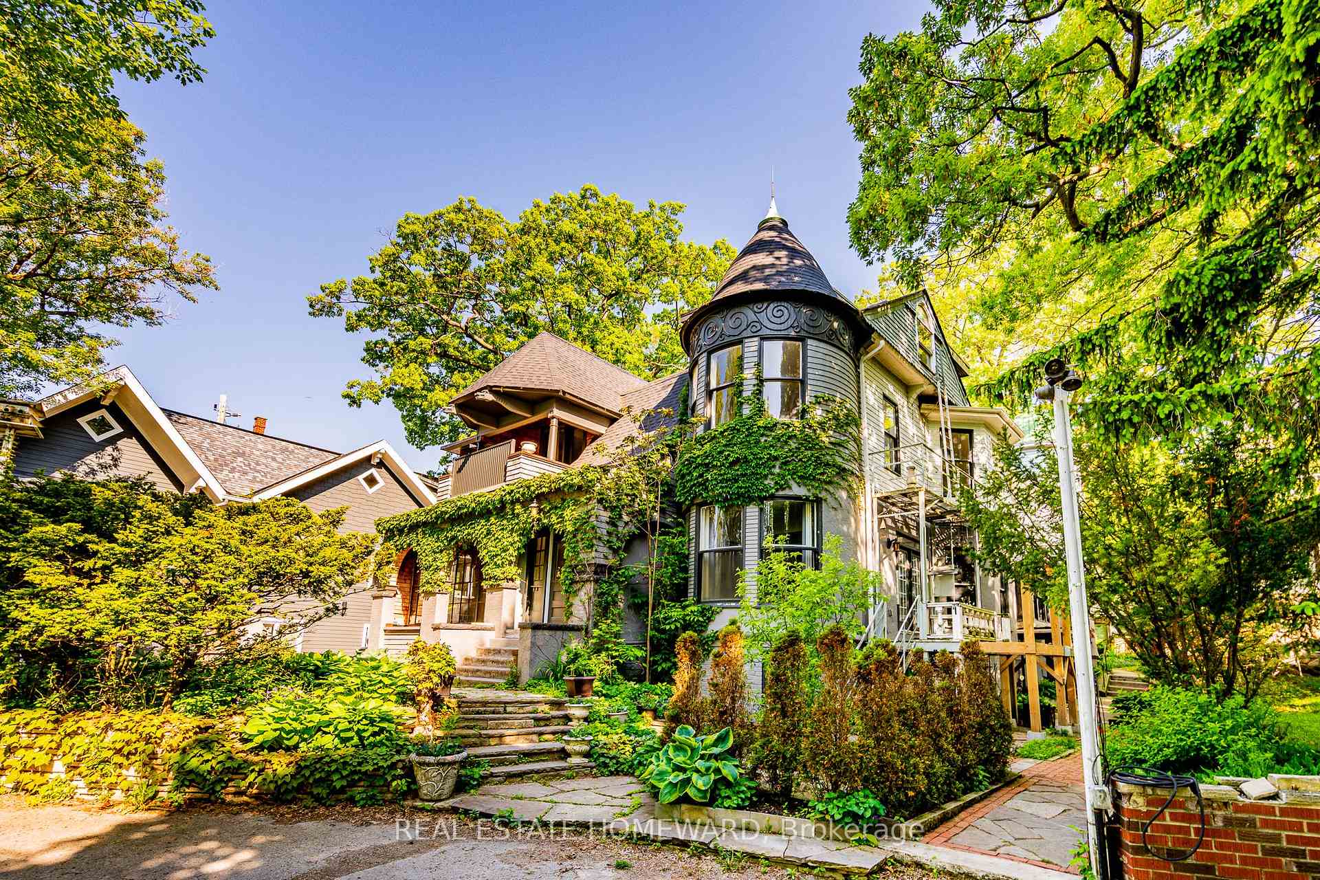 3025 Queen Street E Toronto Ontario Canada Sale residential Joanna Ionescu Real Estate Homeward, Brokerage*
