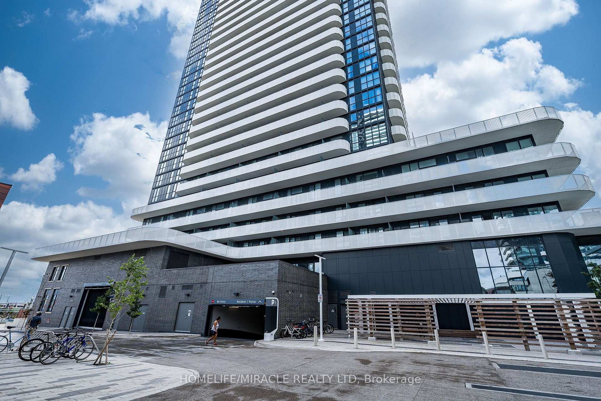 1003 - 195 Commerce Street Vaughan Ontario Canada Sale residential   HomeLife/Miracle Realty Ltd., Brokerage*