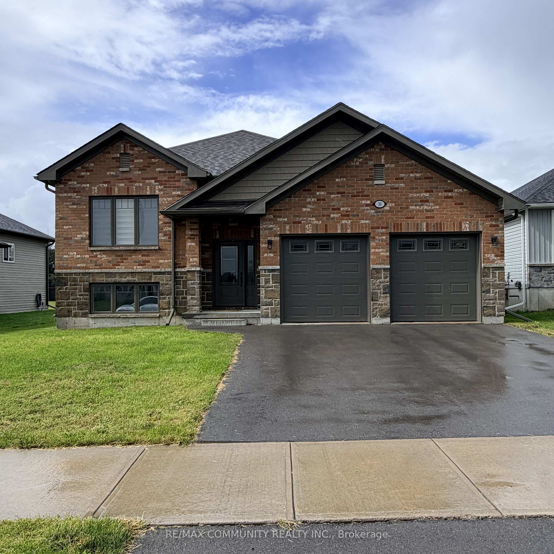 10 Redwood Drive Belleville Ontario Canada Rent residential Rashedy Lewis RE/MAX Community Realty Inc., Brokerage*