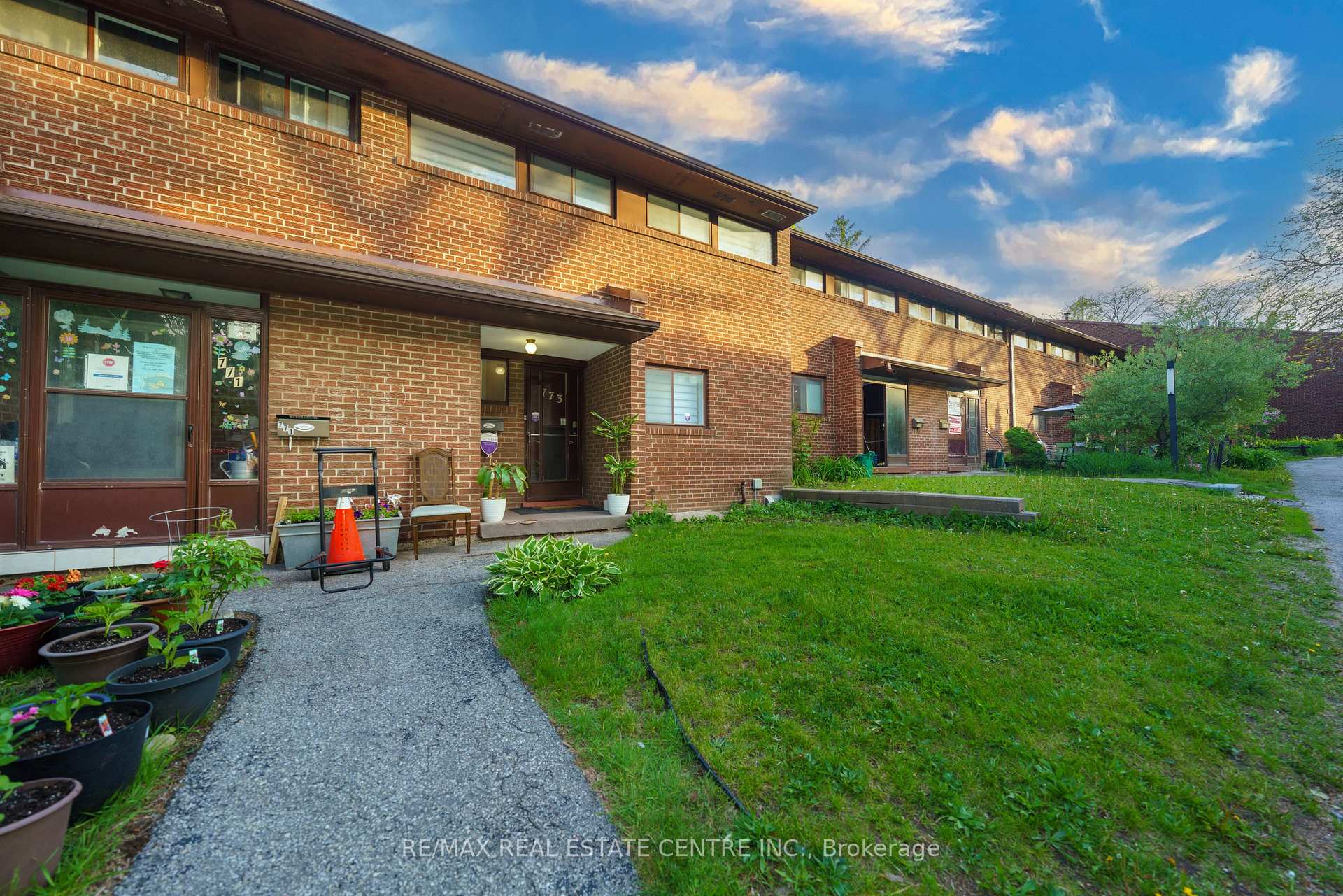 30 - 773 Military Trail Toronto Ontario Canada Sale residential Dave Bassi RE/MAX Real Estate Centre Inc., Brokerage *