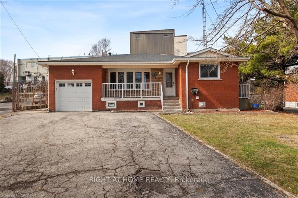 Lower Level - 134 Victor Boulevard Hamilton Ontario Canada Rented residential Imtiaz Kiani Right at Home Realty, Brokerage*