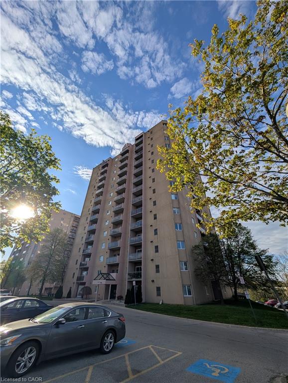 408 - 860 Commissioners Road E London Ontario Canada Rent residential GORD PRIOR RE/MAX Centre City Realty Inc., Brokerage*