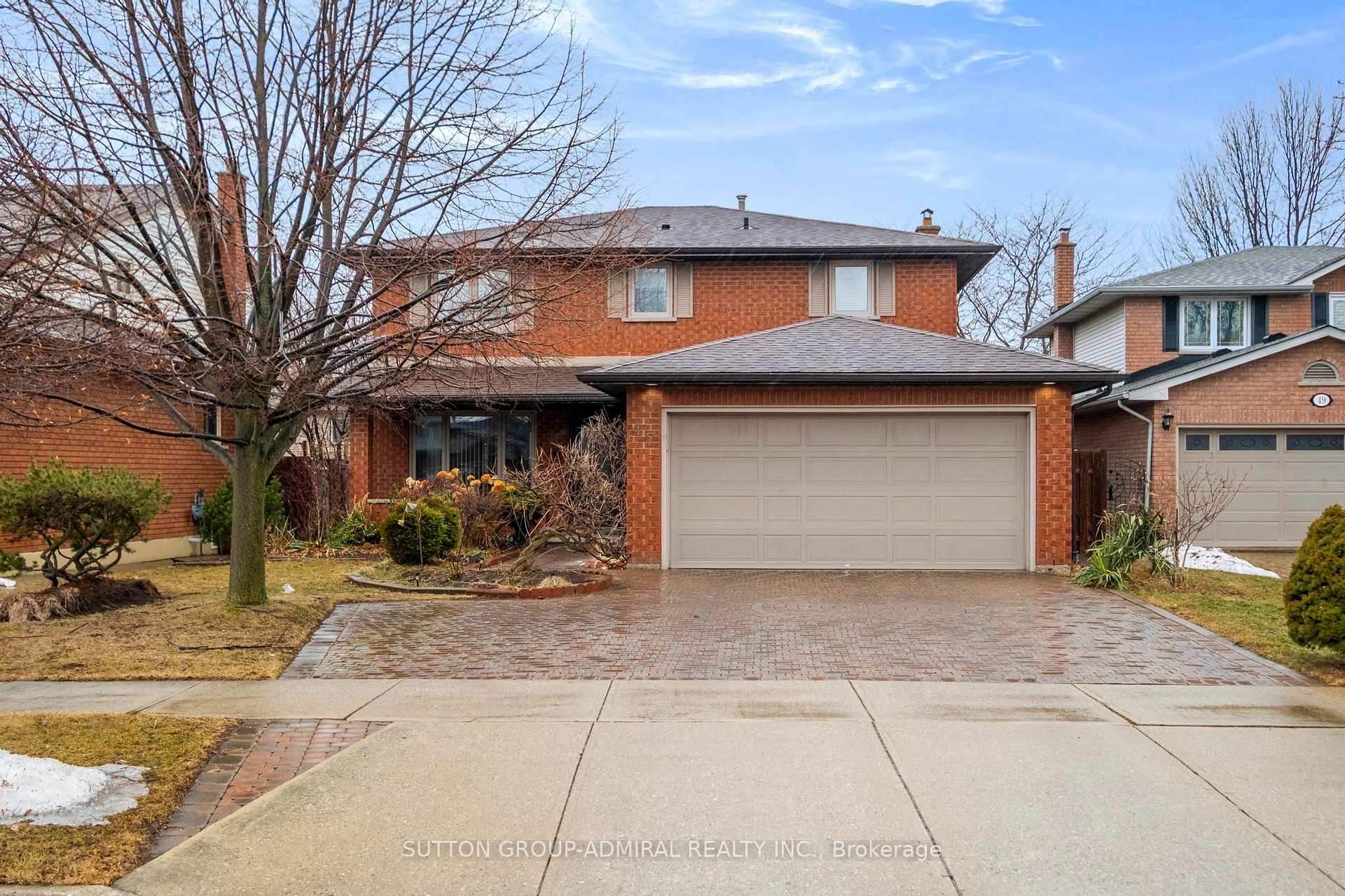 47 Sandy Drive Hamilton Ontario Canada Sale residential Larry  Paulin         Sutton Group-Admiral Realty Inc., Brokerage *