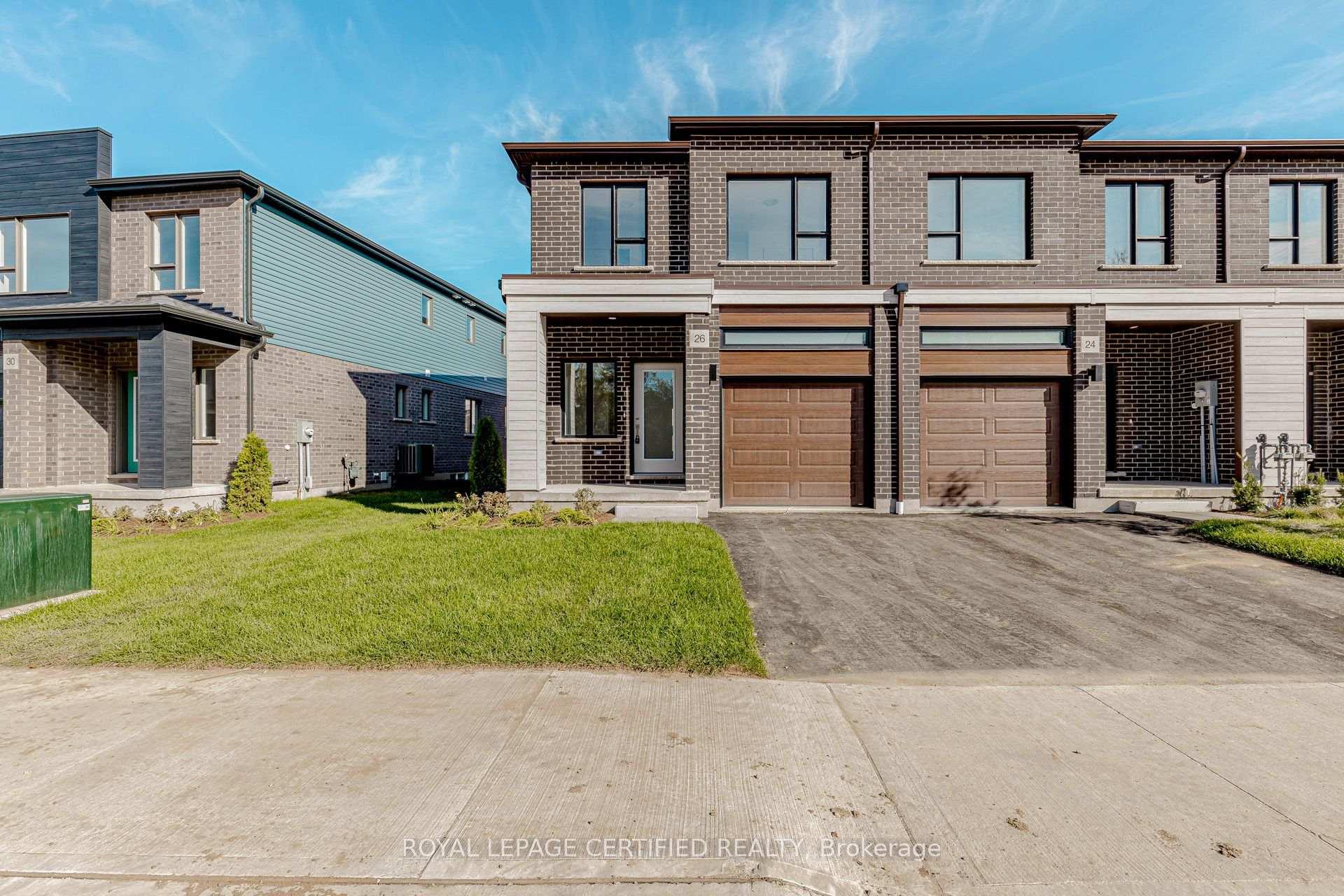 26 Oak Forest Common Crescent Cambridge Ontario Canada Rent residential KAMAL SANGHA Royal Lepage Certified Realty, Brokerage*