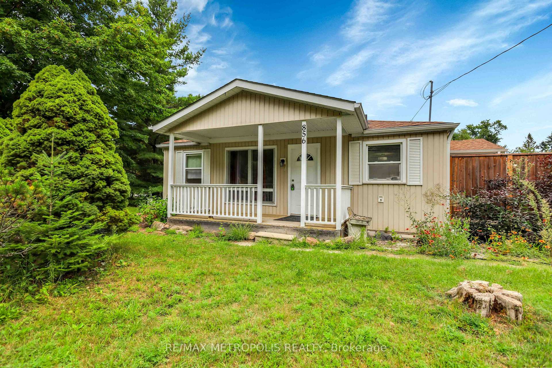 856 Central Avenue Innisfil Ontario Canada Rent residential DIPEN PATEL RE/MAX Metropolis Realty Brokerage*