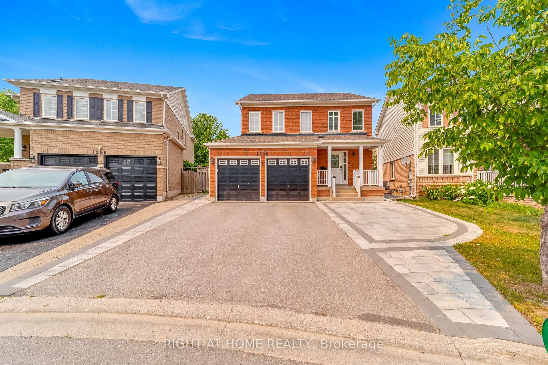 1300 Ravencliffe Court Oshawa Ontario Canada Rent residential Cecilia Stroeder Right at Home Realty, Brokerage*