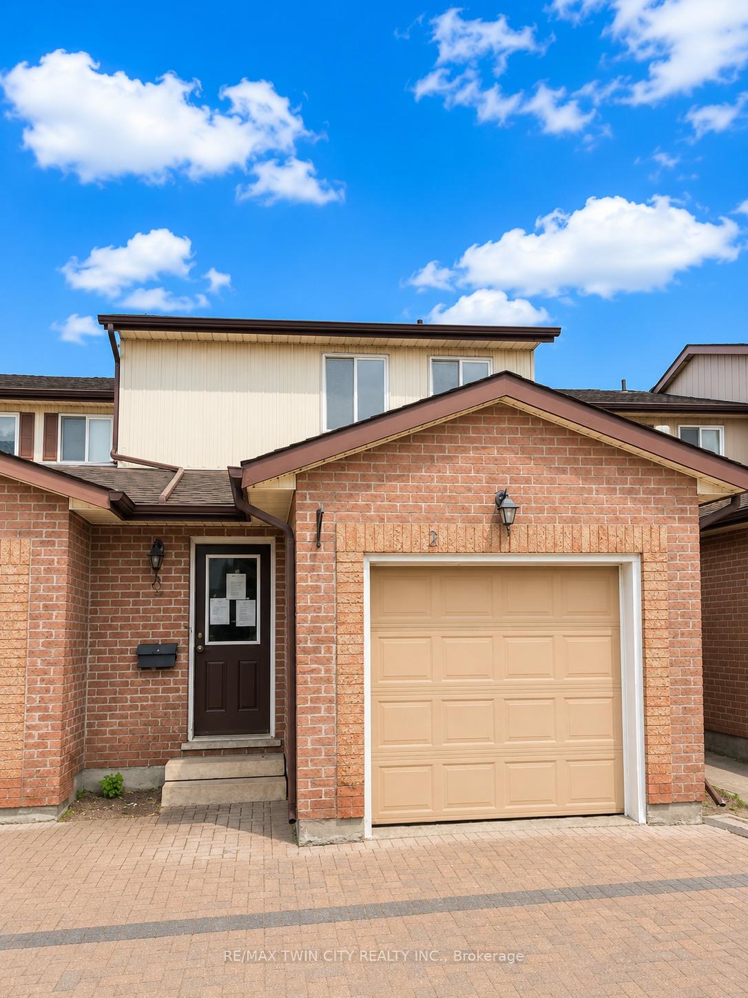 2 - 25 Valleyview Road Kitchener Ontario Canada Sale residential NICOLE POHL RE/MAX Twin City Realty Inc., Brokerage*