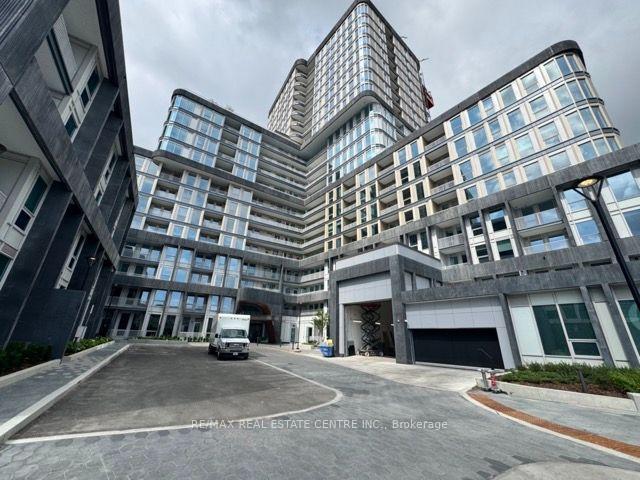 718 - 3240 William Coltson Avenue Oakville Ontario Canada Rent residential Vik Mehmi RE/MAX Real Estate Centre Inc., Brokerage *