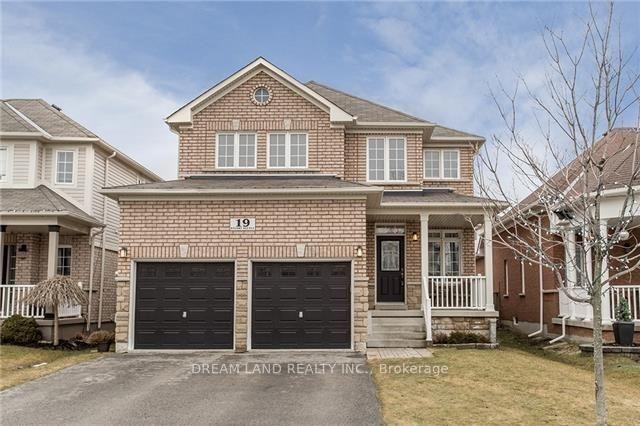 19 Stuart Avenue N Barrie Ontario Canada Rent residential   Colleen Lyle Real Estate Team