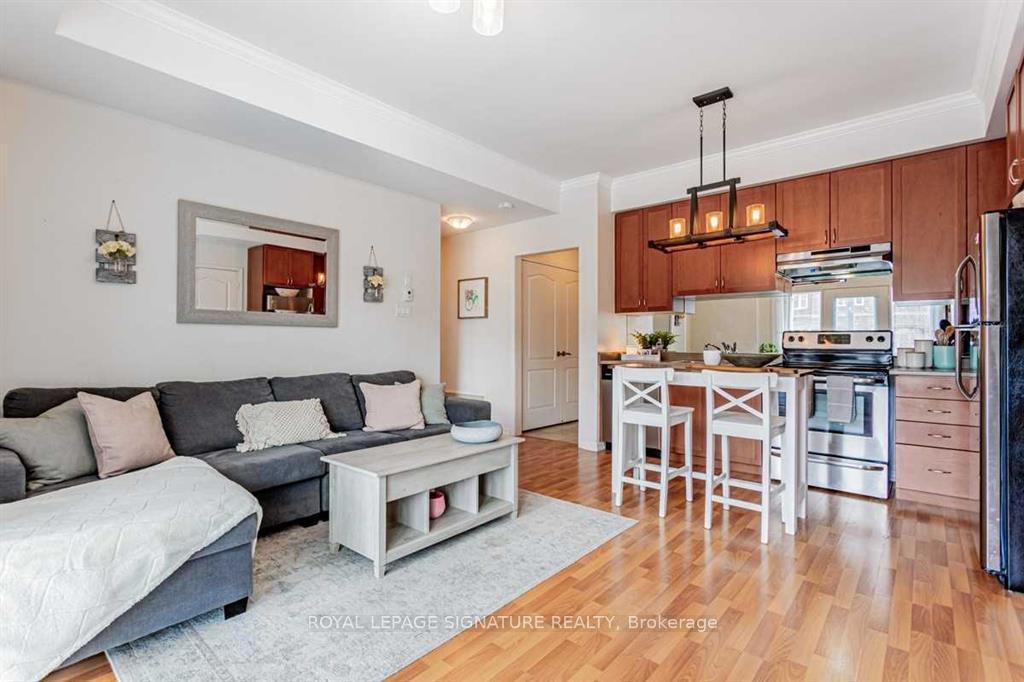 2 - 261 John Way W Aurora Ontario Canada Sale residential John Armanious Royal LePage Signature Realty, Brokerage *
