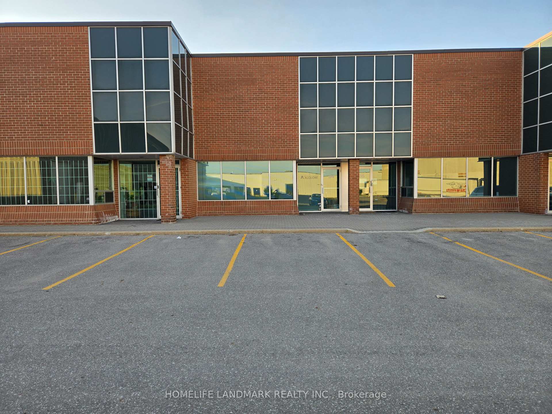 34 - 70 East Beaver Creek Road Richmond Hill Ontario Canada Sale commercial Leo Campanella RE/MAX West Realty Inc., Brokerage *