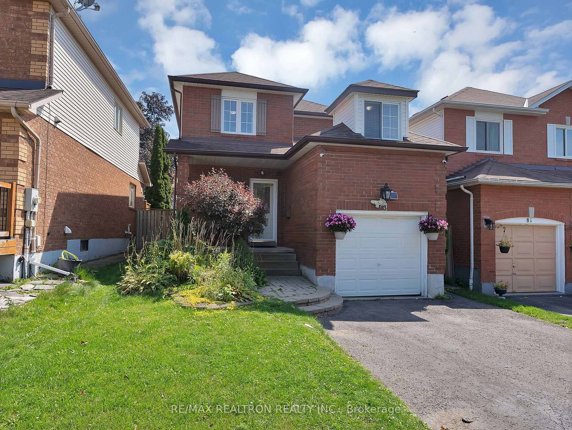 83 Crawforth Street Whitby Ontario Canada Sale residential Hooman Bandarchi RE/MAX Realtron Realty Inc., Brokerage*