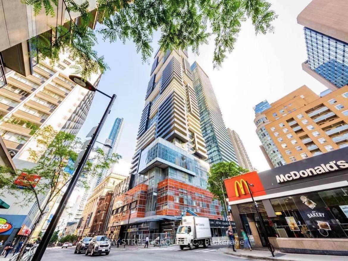 4502 - 7 Grenville Street Toronto Ontario Canada Sale residential Timothy Tsung Bay Street Group Inc., Brokerage*