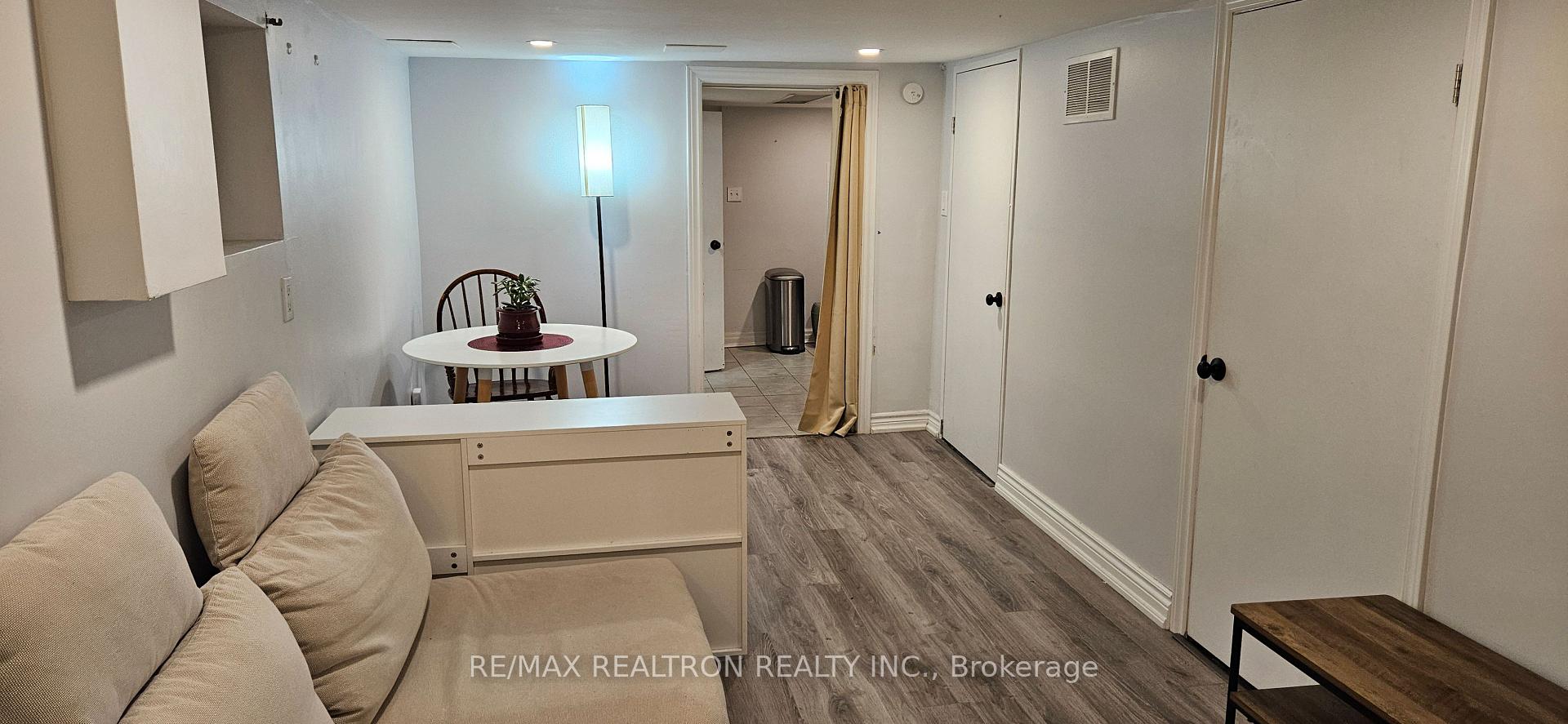372 Rhodes Avenue Toronto Ontario Canada Rent residential   Bruce Murray - Real Estate Homeward, Brokerage