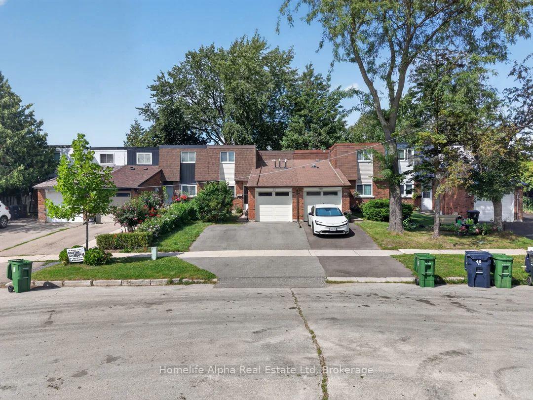 51 Wiggens Court Toronto Ontario Canada Sold residential Scarborough Homes and Condos Real Estate Homeward, Brokerage*