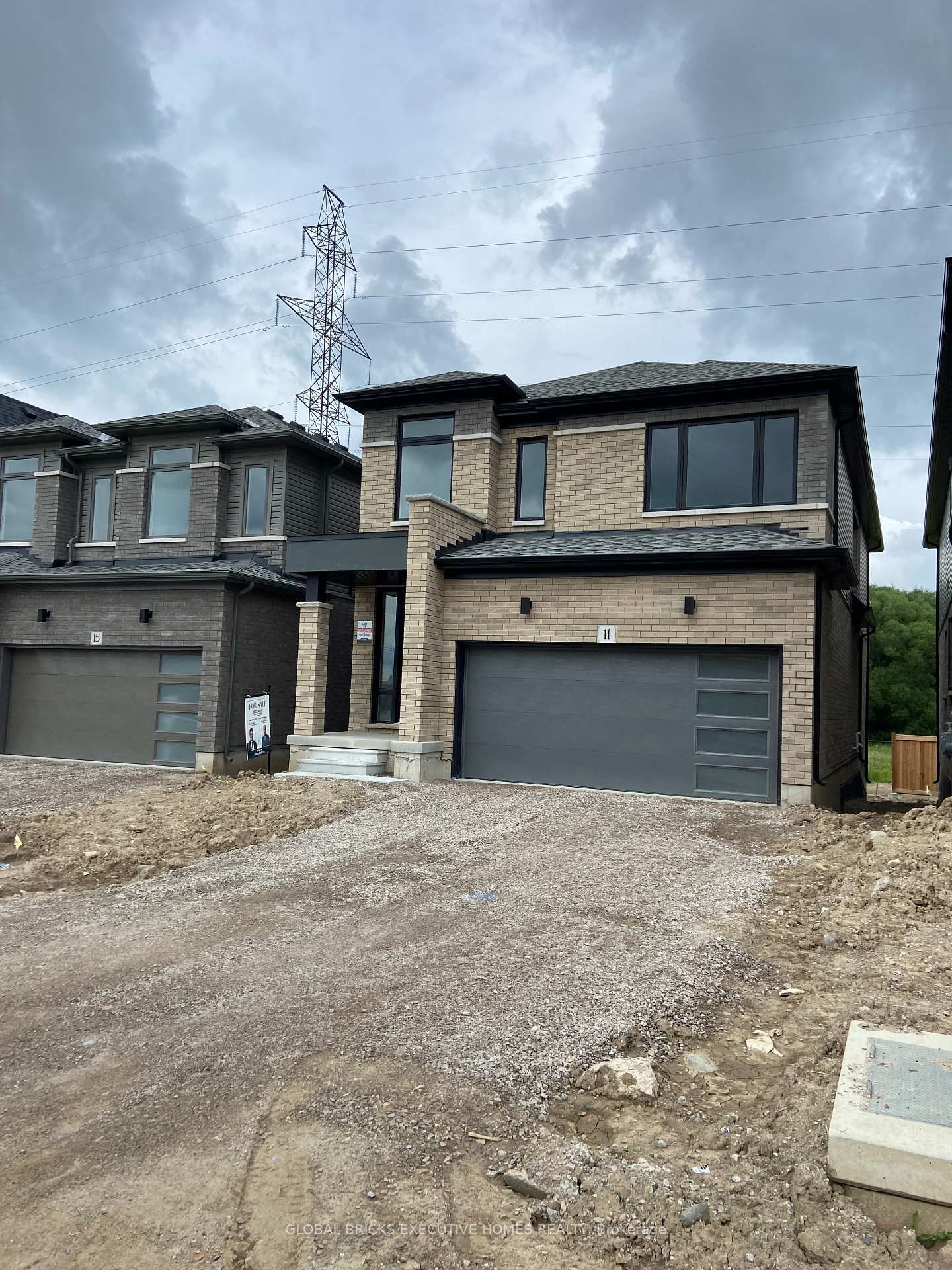 11 Poett Avenue Stratford Ontario Canada Rent residential   Global Bricks Executive Homes Realty, Brokerage