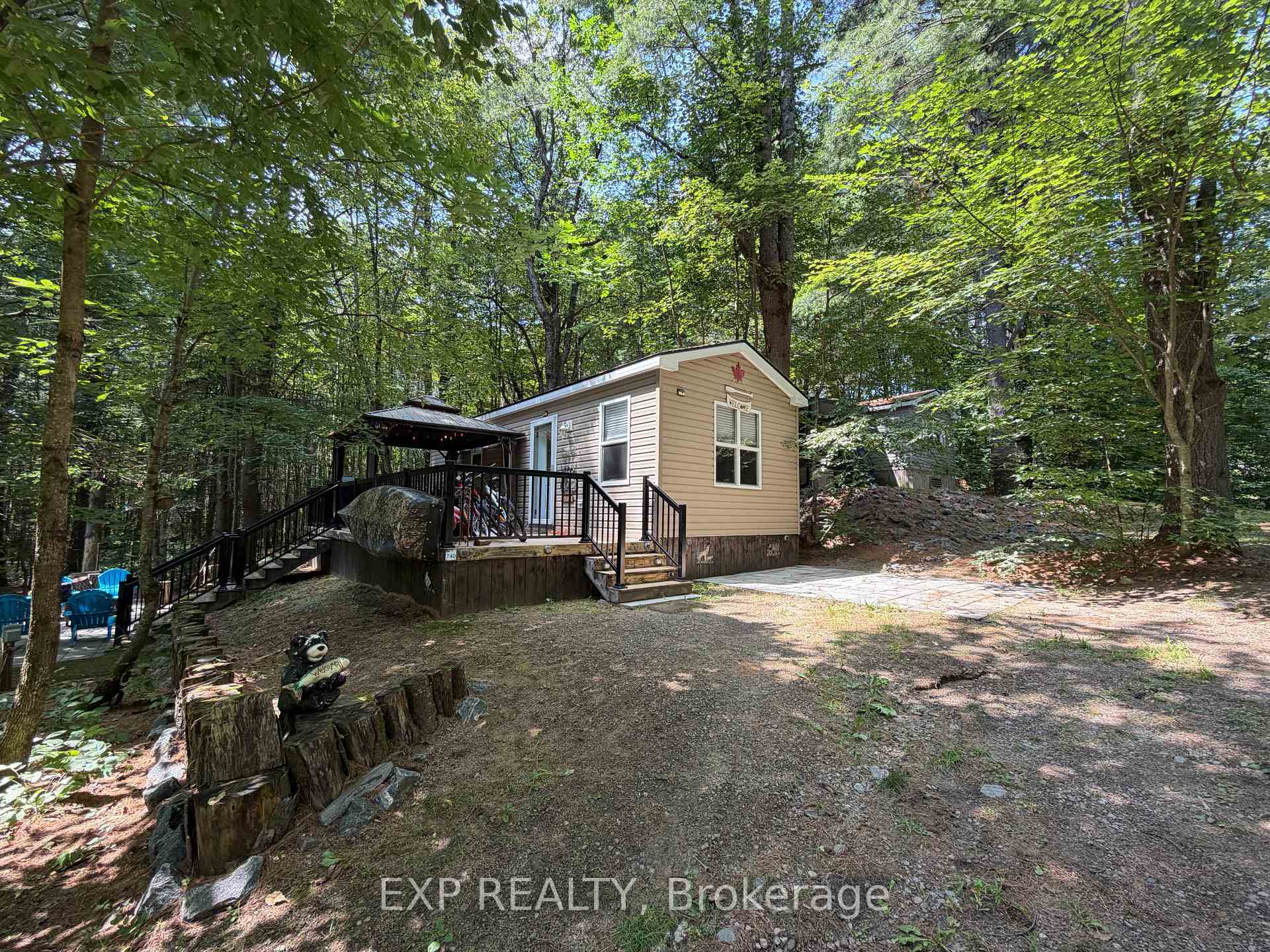 740 Poplar Cres - 1047 Bonnie Lake Camp Road Bracebridge Ontario Canada Sale residential Mukesh Tharwani eXp Realty, Brokerage*
