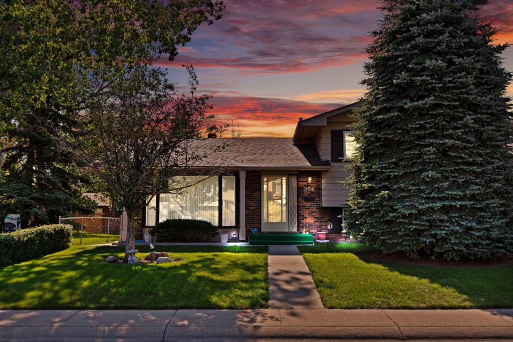 256 Parkwood CL SE Calgary Alberta Canada Sale residential Prep Ultra Realty Ltd.