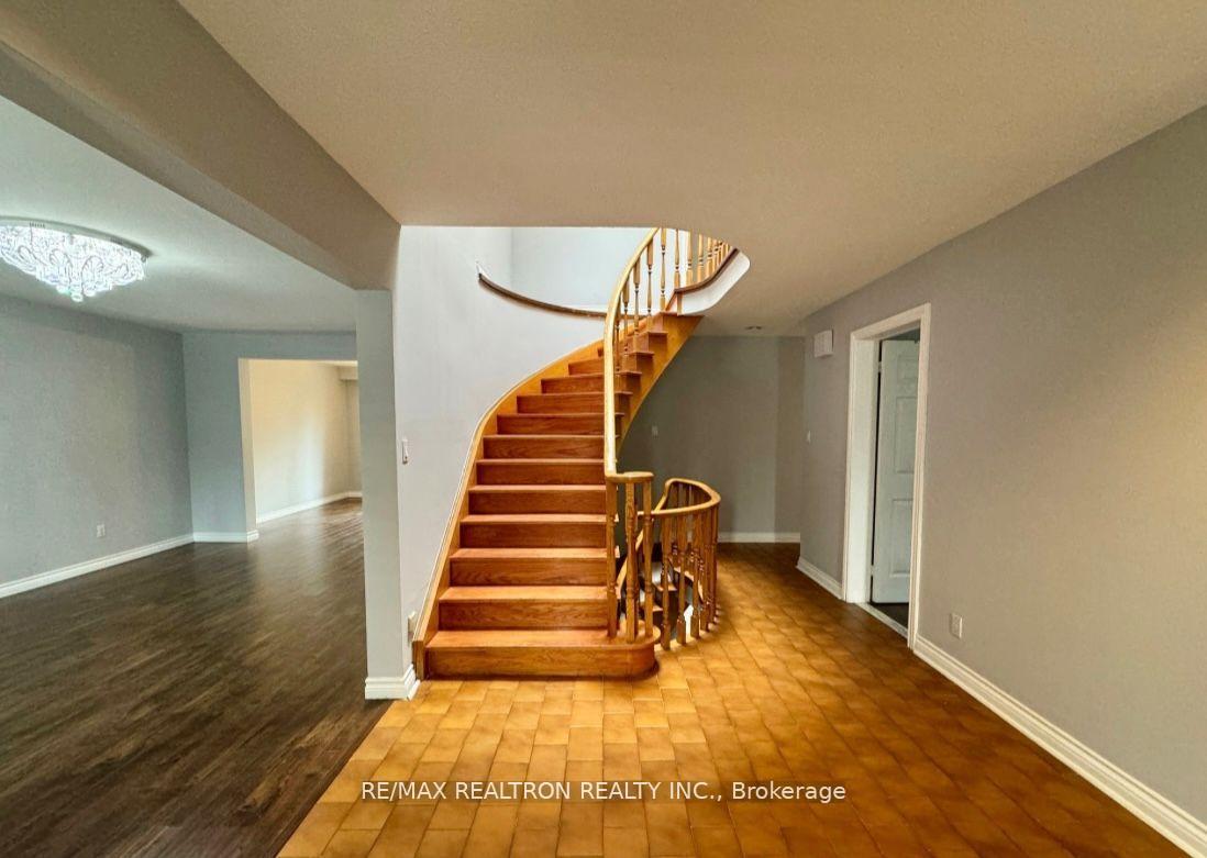 23 Lawnview Drive Toronto Ontario Canada Rent residential Balvinder (Bally) Dhammu Acro Gold Realty Inc., Brokerage*