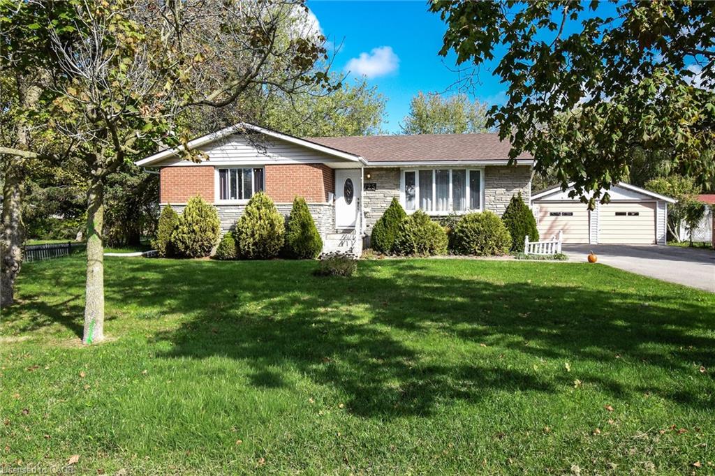 725 Cross Street W Dunnville Ontario Canada Sale residential Kimberly Davy Sutton Group Innovative Realty Inc., Brokerage*