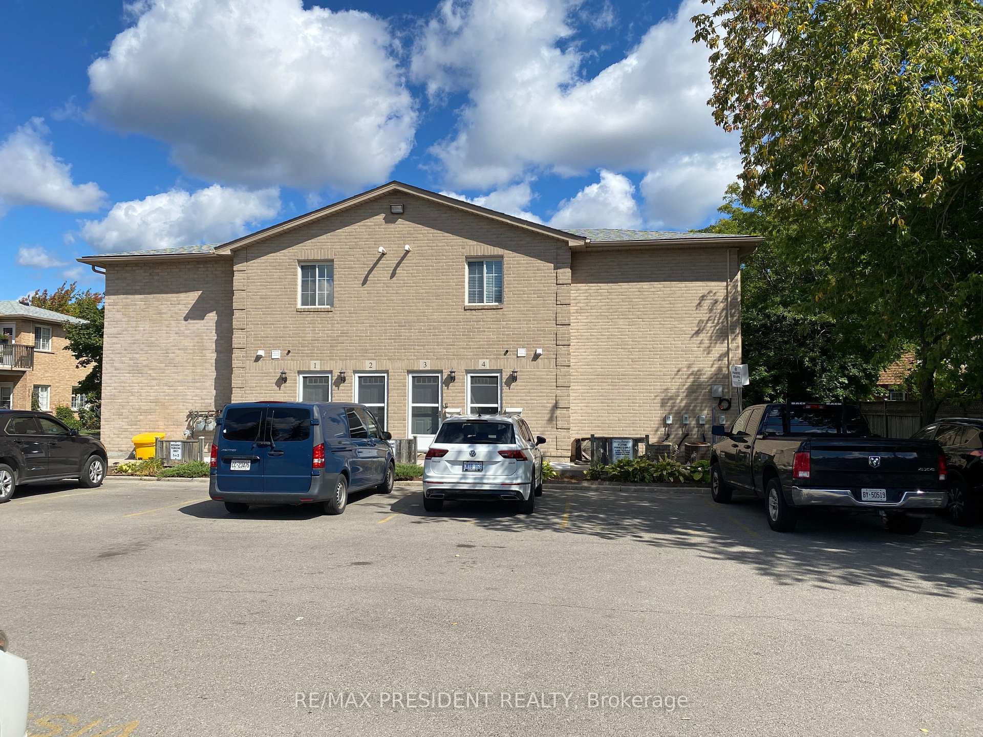 4 - 897 Stone Church Road E Hamilton Ontario Canada Rent residential Raj Sekhon RE/MAX President Realty