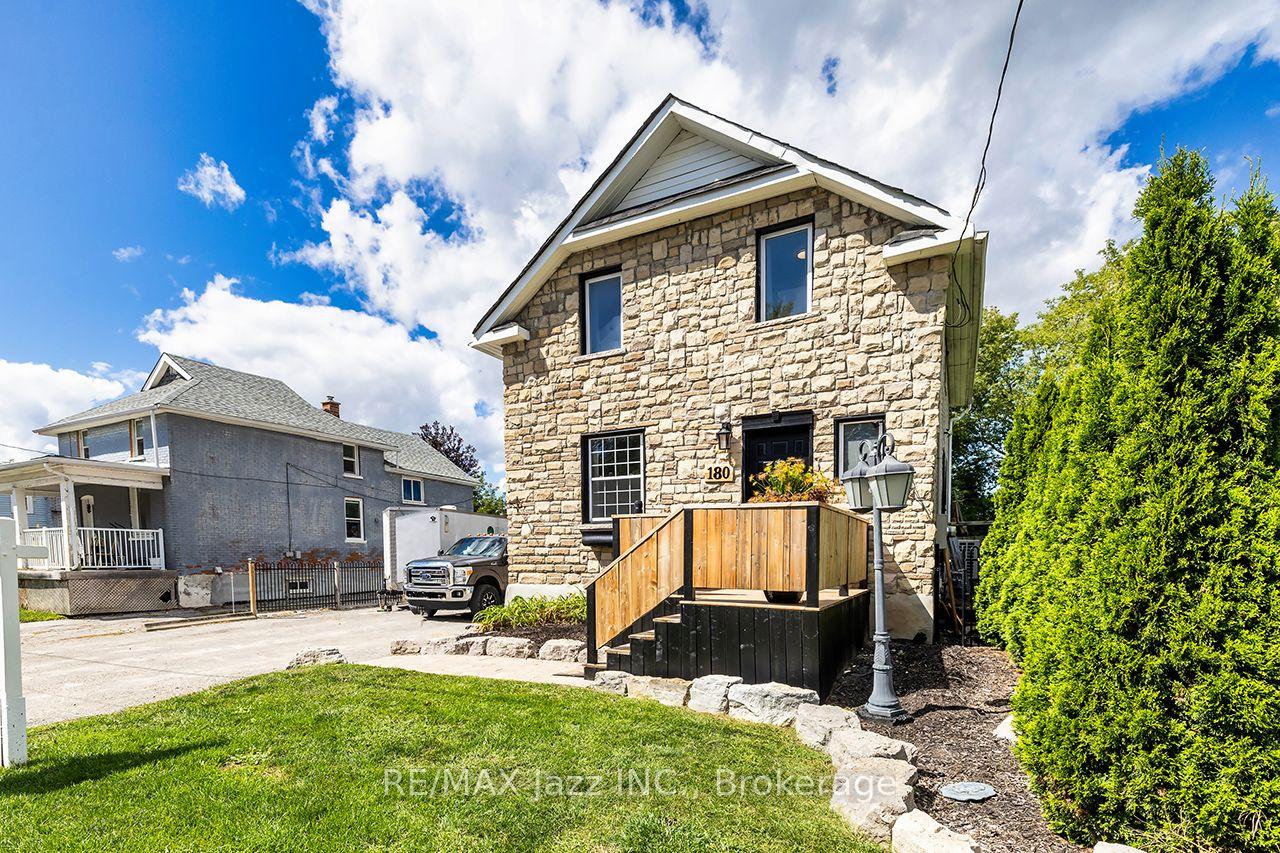 180 Olive Avenue Oshawa Ontario Canada Sale residential Theresa Hull-Clarke SRES RE/MAX Jazz Inc., Brokerage *