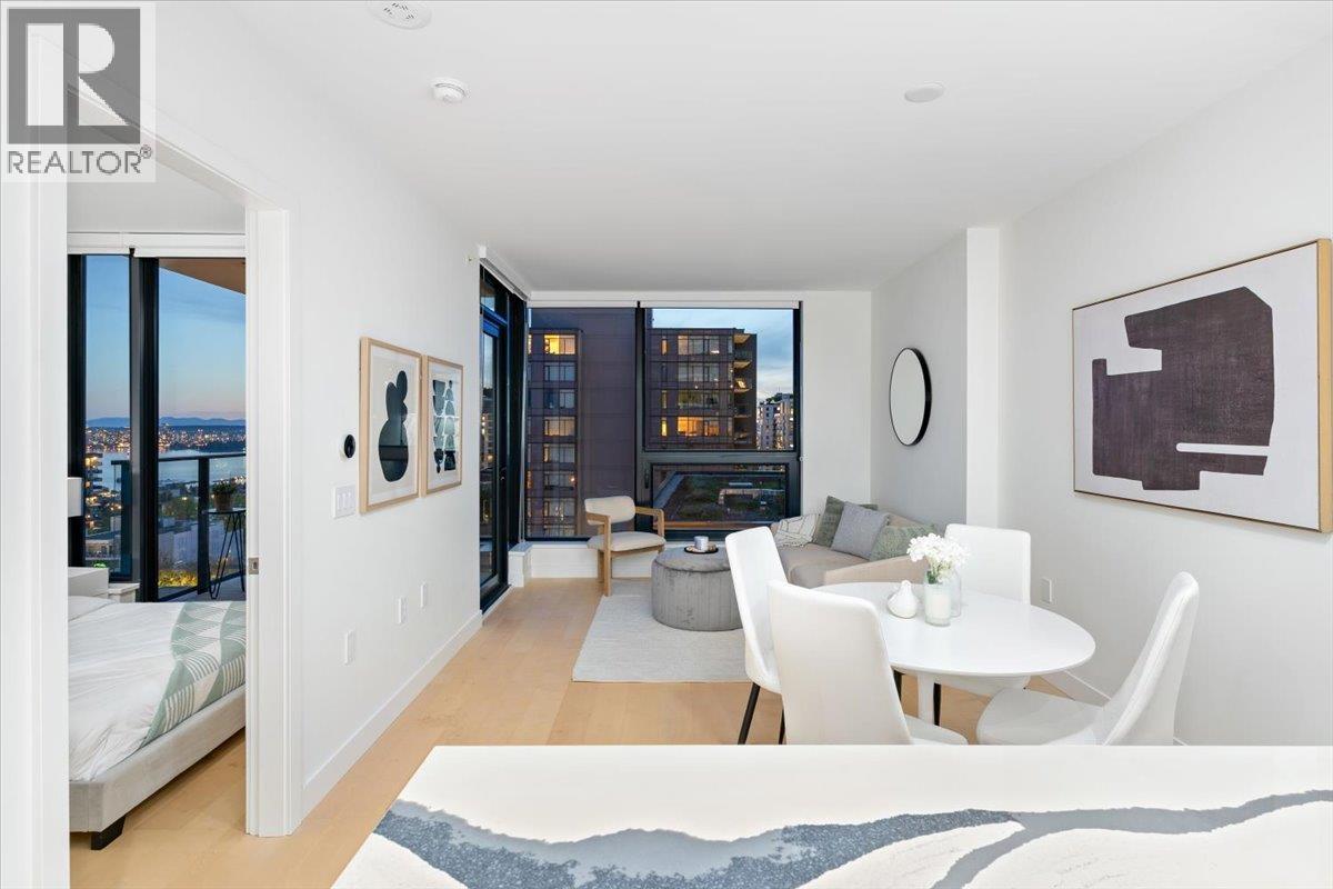 1004 135 E 13TH STREET North Vancouver British Columbia Canada Sale residential   Oakwyn Realty, Brokerage*