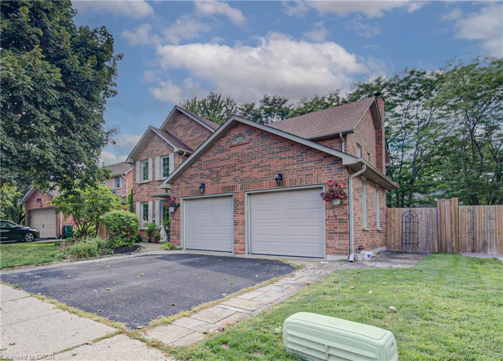 7 Stock Court Cambridge Ontario Canada Sale residential   InCom Brokerage Sample