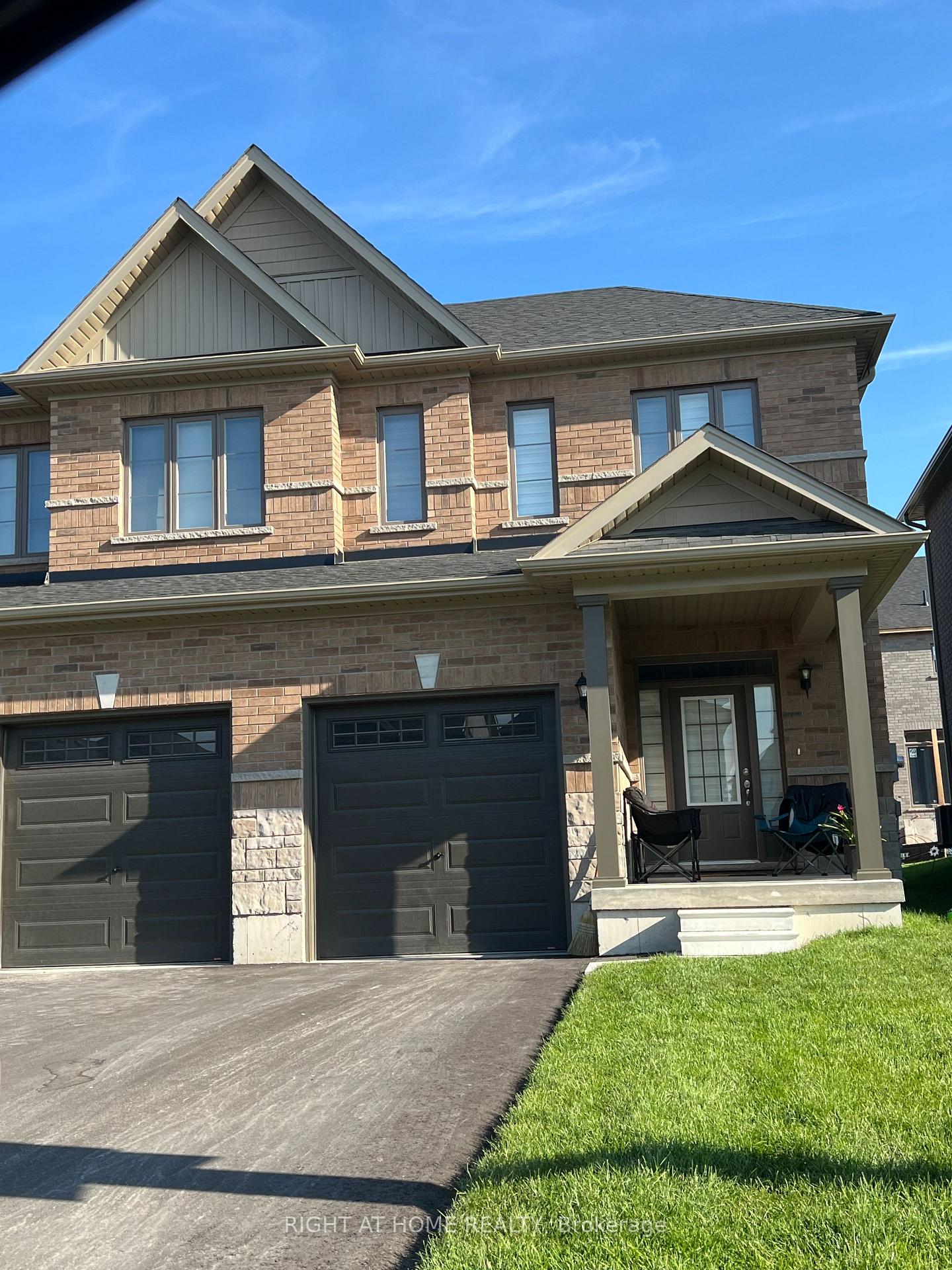 57 copperhill Heights Barrie Ontario Canada Rent residential Vahid Taheri Right at Home Realty, Brokerage*