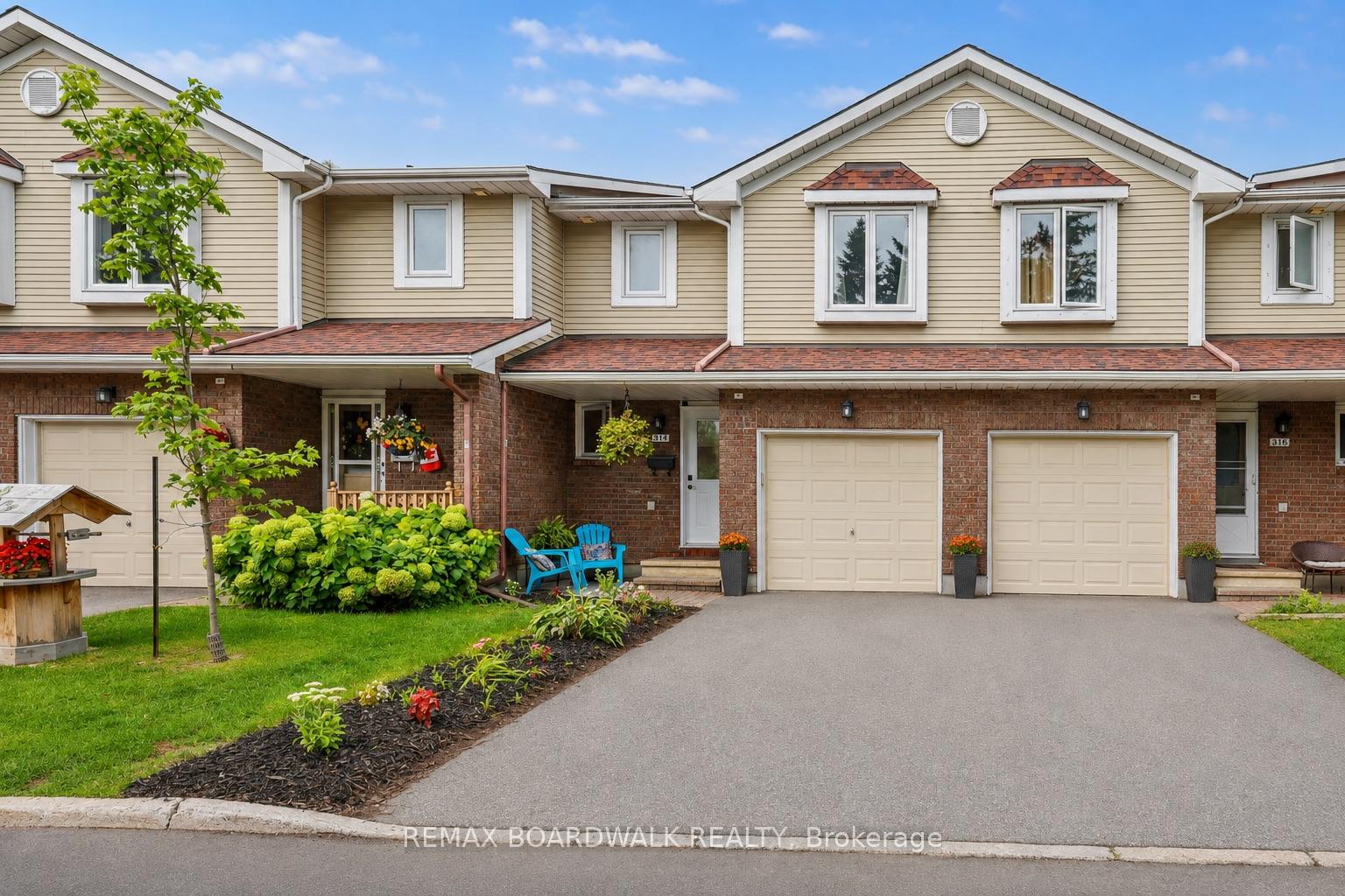 314 Valade Crescent Ottawa Ontario Canada Sale residential Colleen Lyle Real Estate Team