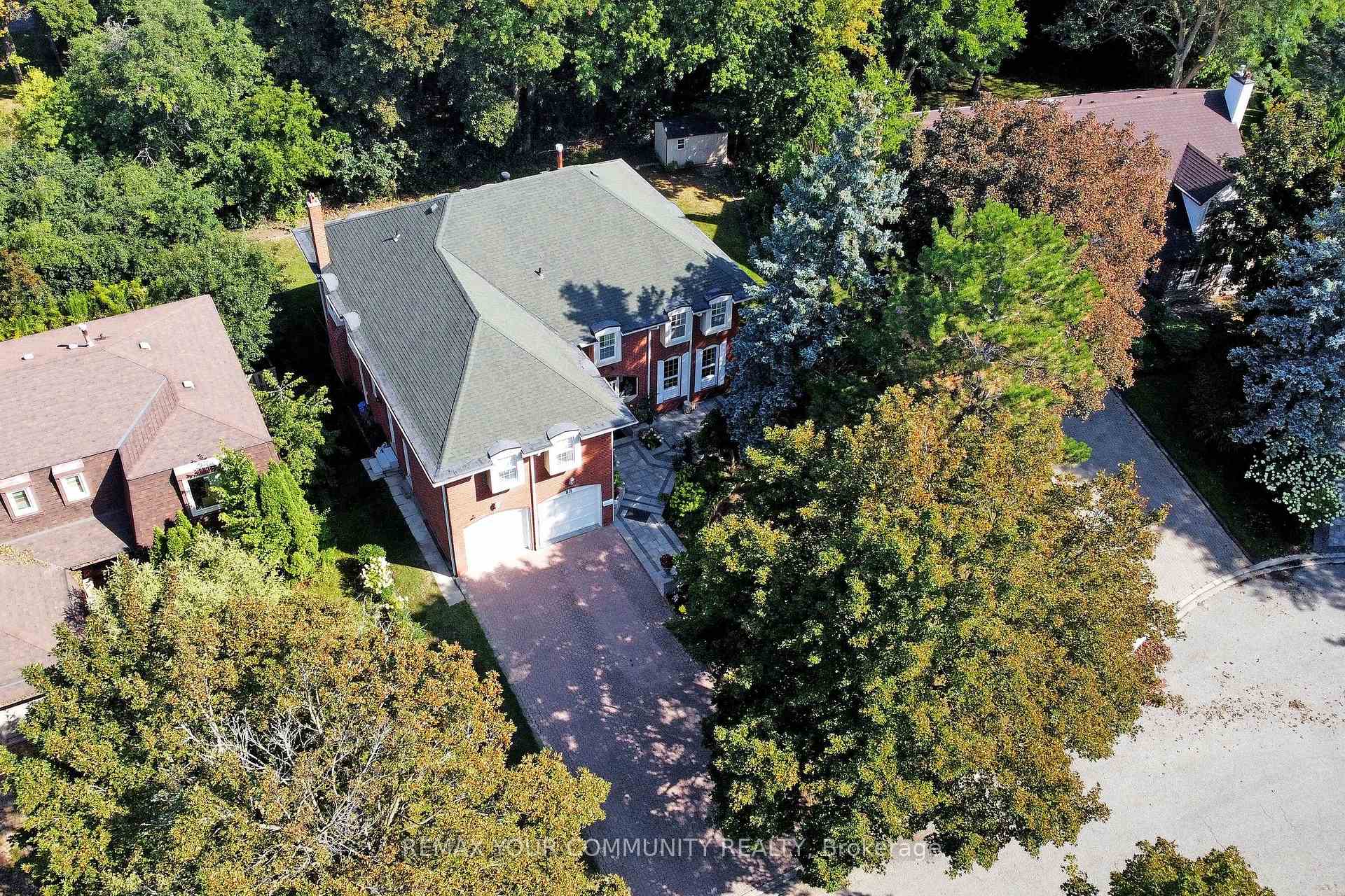 88 Cambridge Crescent Richmond Hill Ontario Canada Sale residential John Wan HomeLife Broadway Realty Inc., Brokerage*