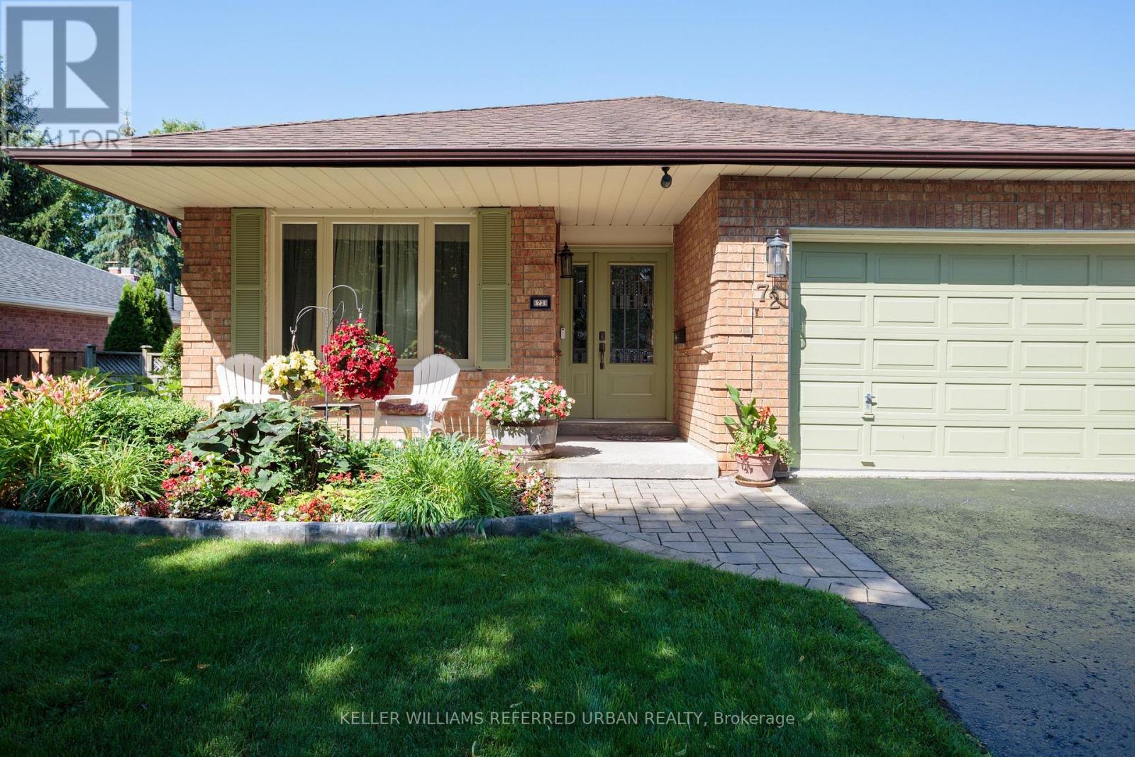 72 Munro Crescent Uxbridge Ontario Canada Sale residential Jason Gavadza Keller Williams Referred Urban Realty, Brokerage*