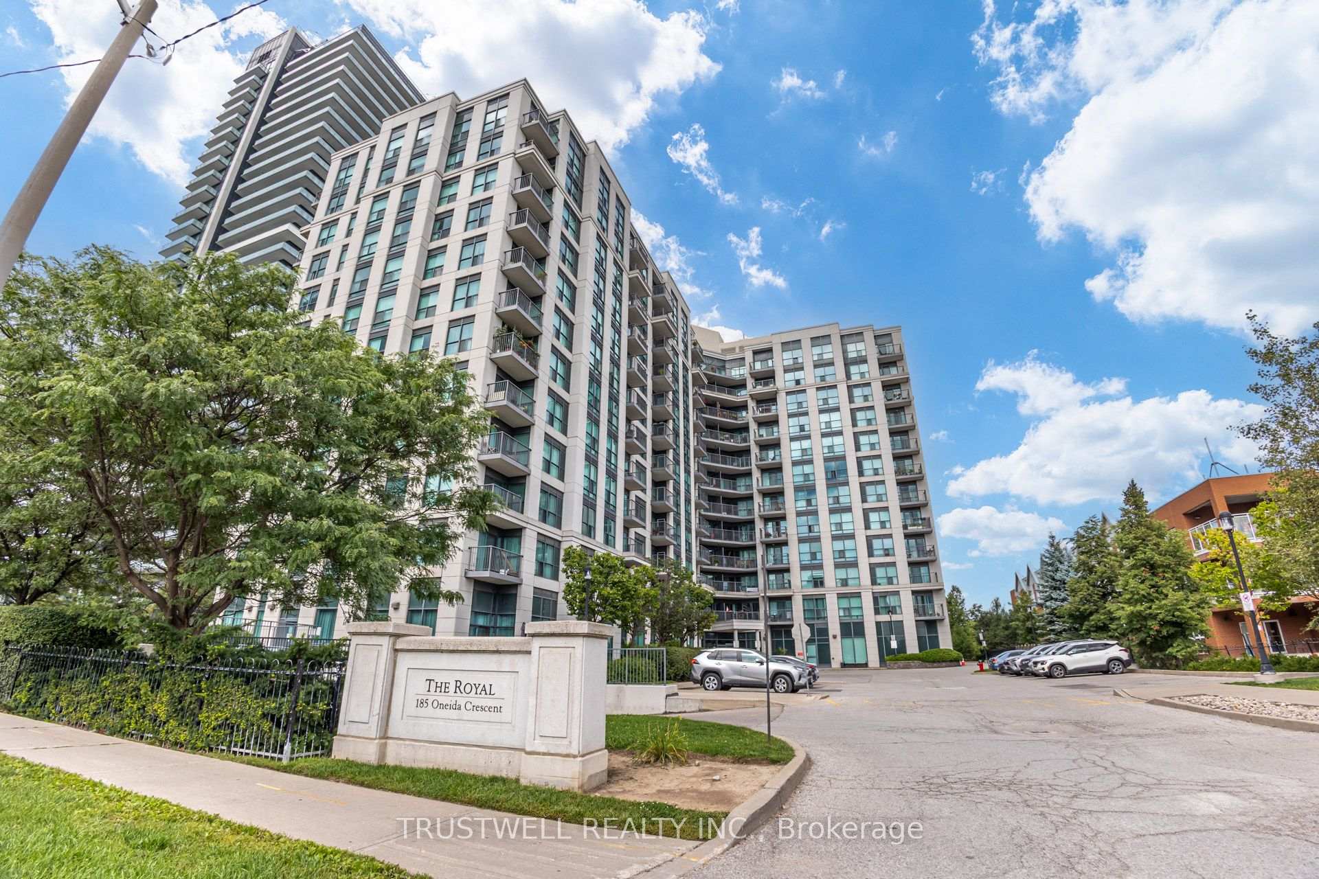 808 - 185 Oneida Crescent Richmond Hill Ontario Canada Sale residential   TRUSTWELL REALTY INC. Brokerage