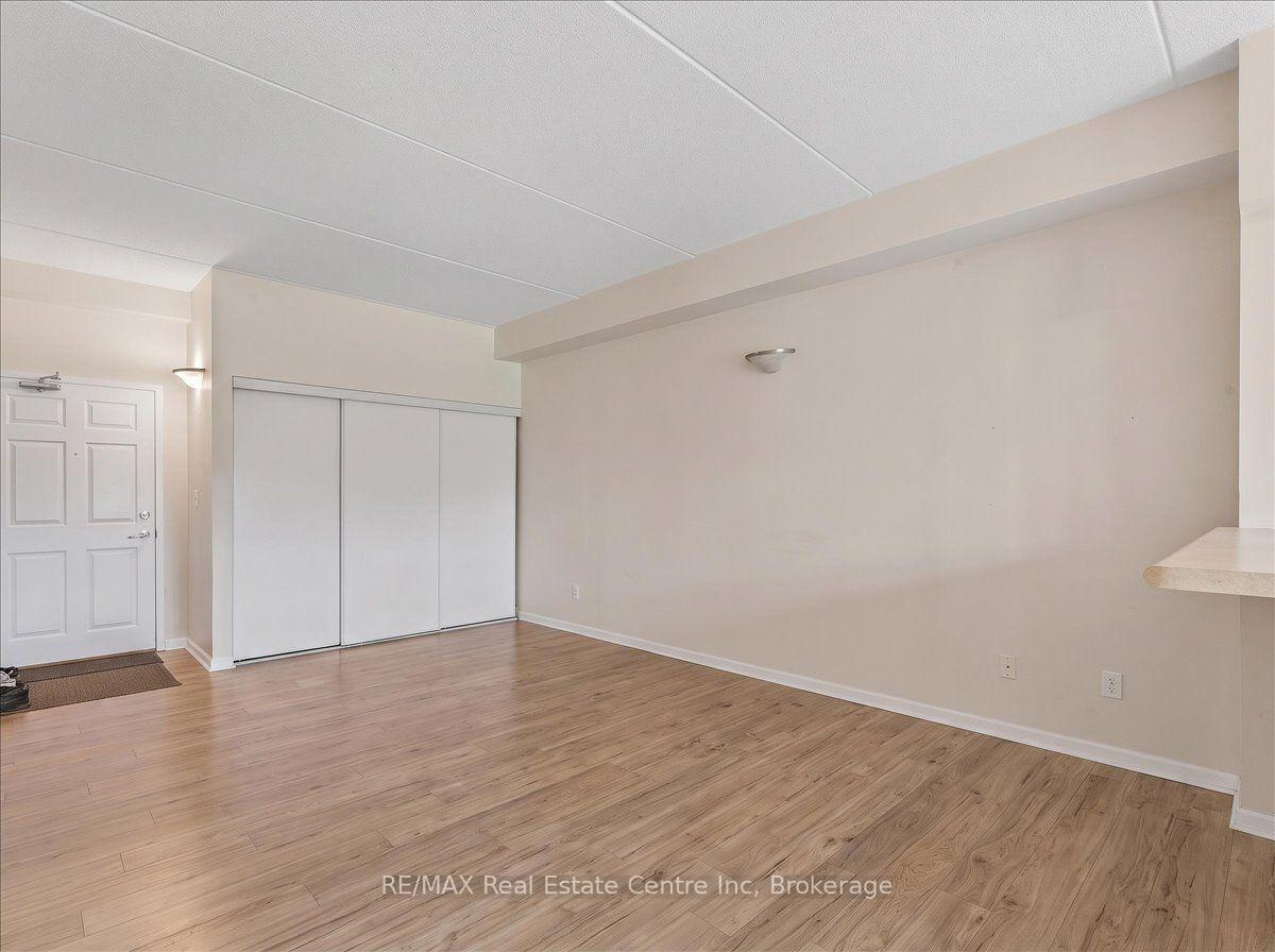 205 - 308 Watson Parkway N Guelph Ontario Canada Sale residential Viash Sreemuntoo Starion Realty Inc., Brokerage*