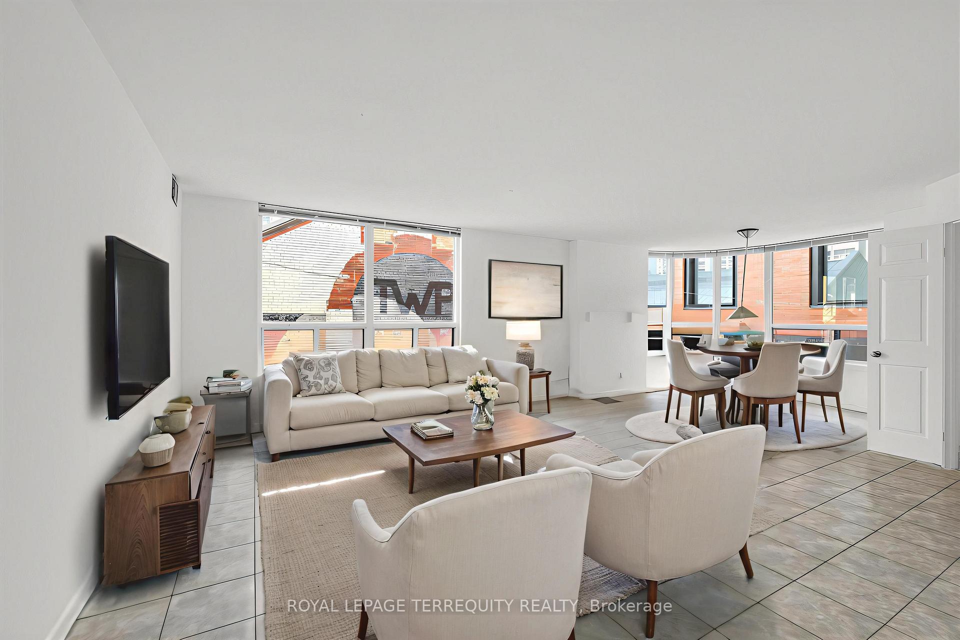 210 - 25 Maitland Street Toronto Ontario Canada Sale residential Megan Salas InCom Example New Demo Office
