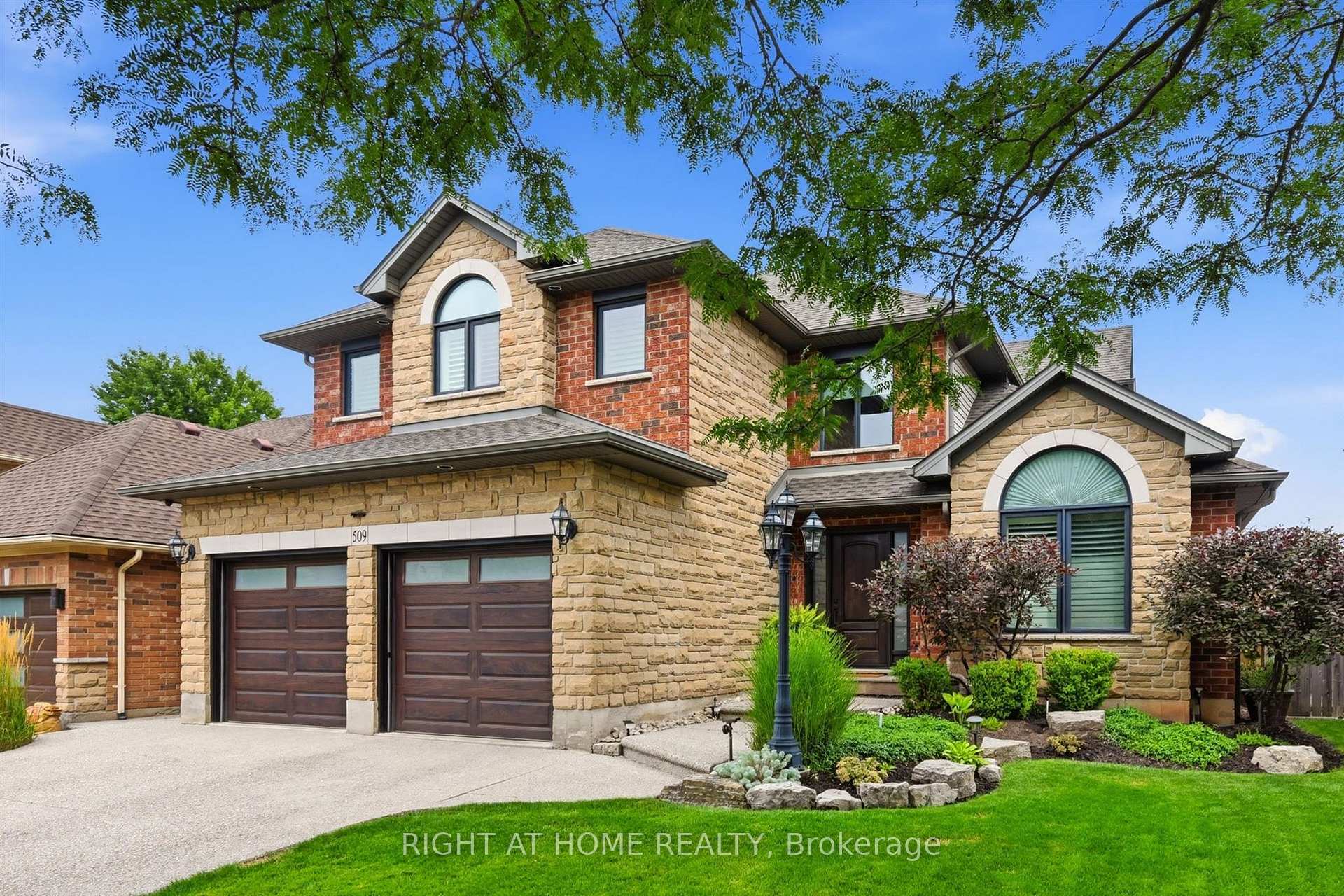 509 Larkspur Lane Burlington Ontario Canada Sale residential SHANNON MCCOUBREY RE/MAX Escarpment Realty Inc., Brokerage*
