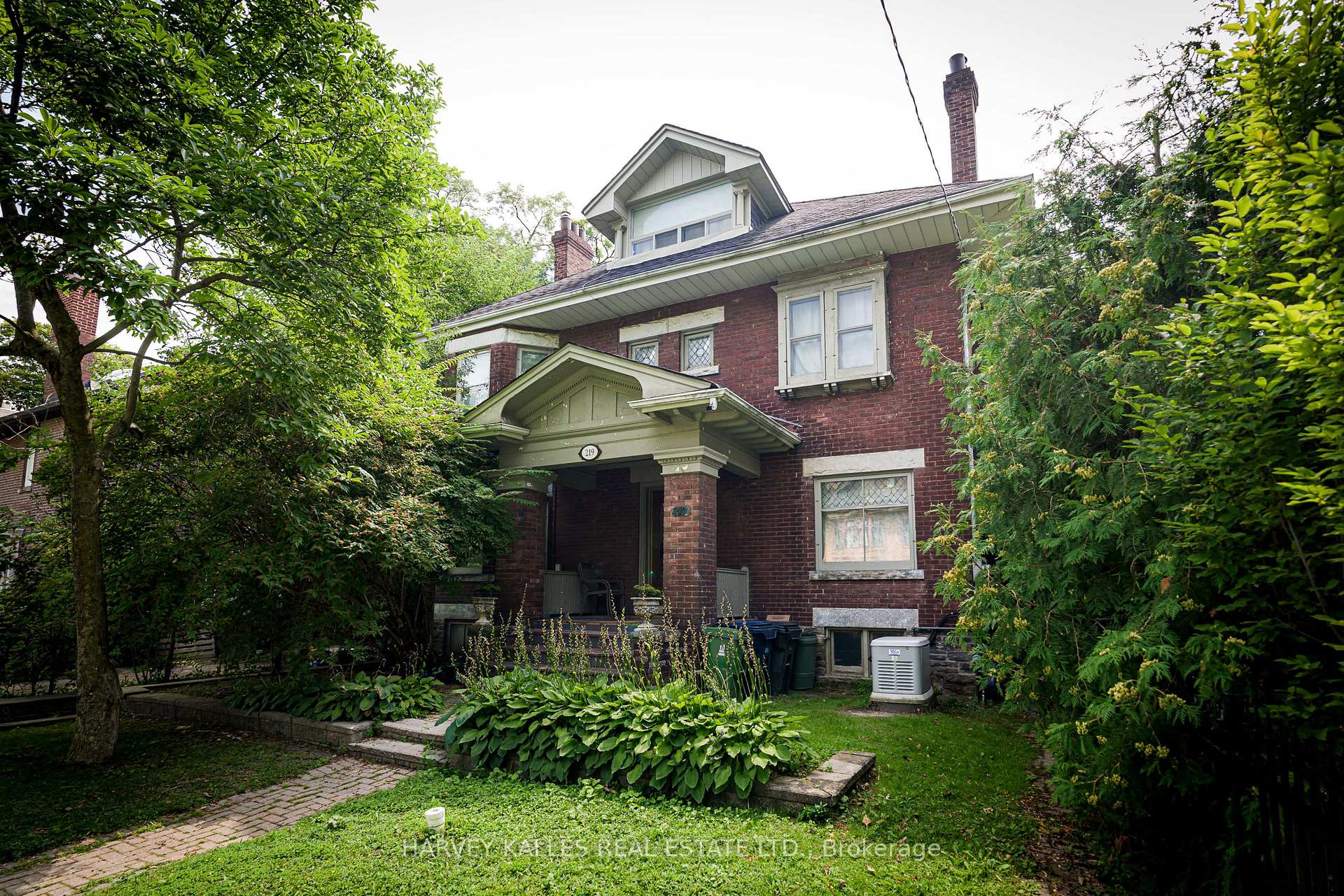 219 Balmoral Avenue Toronto Ontario Canada Sale residential Paolo Castellano Right at Home Realty, Brokerage*