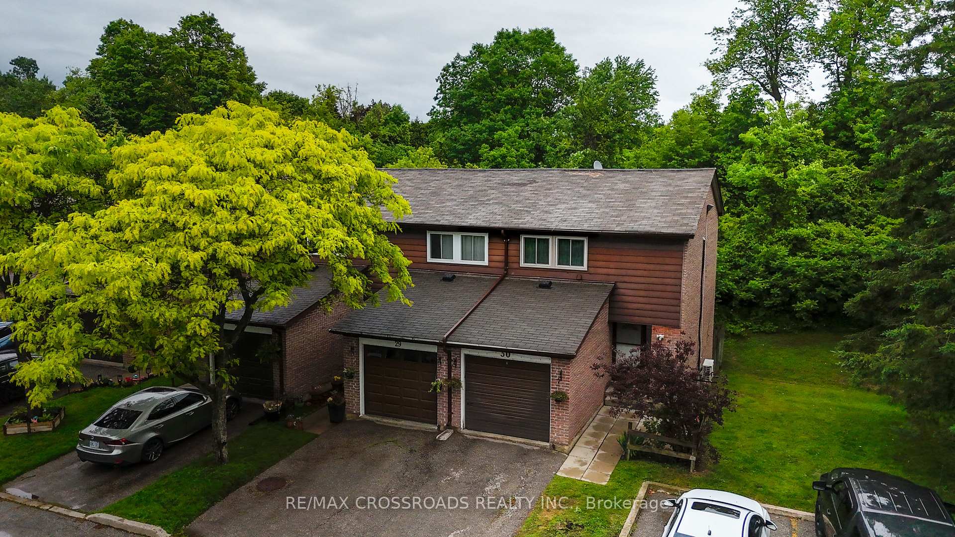 30 - 350 Camelot Court Oshawa Ontario Canada Sale residential Raka Paul RE/MAX CROSSROADS REALTY INC. Brokerage