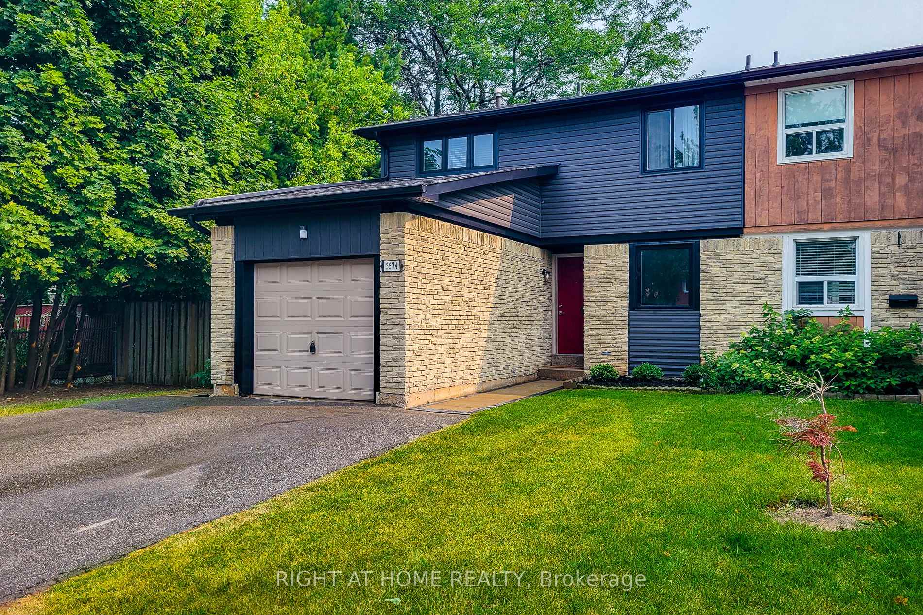 3574 Autumnleaf Crescent Mississauga Ontario Canada Sale residential Eva Maria Labedzki Right at Home Realty, Brokerage*