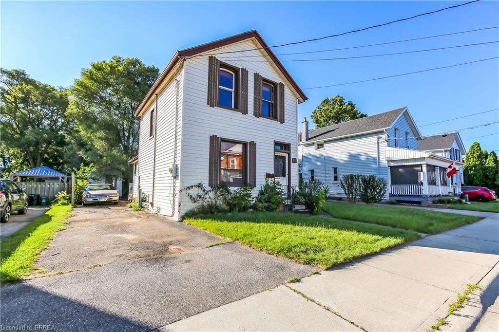 49 Grand Street Brantford Ontario Canada Sale residential HomeLife Realty Services Inc.