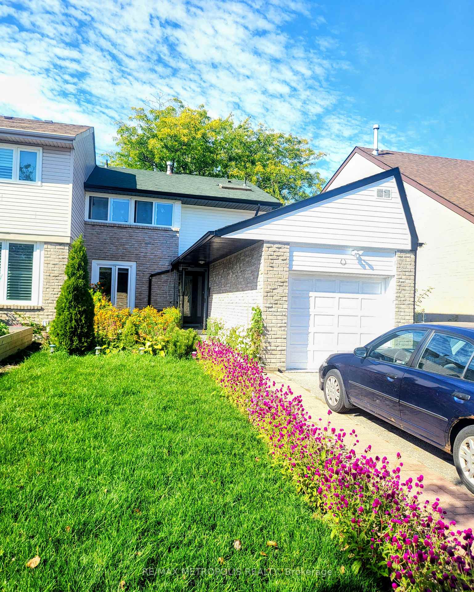 Bsmt - 40 Placentia Boulevard Toronto Ontario Canada Rent residential Sabina Hassan RE/MAX Metropolis Realty Brokerage*