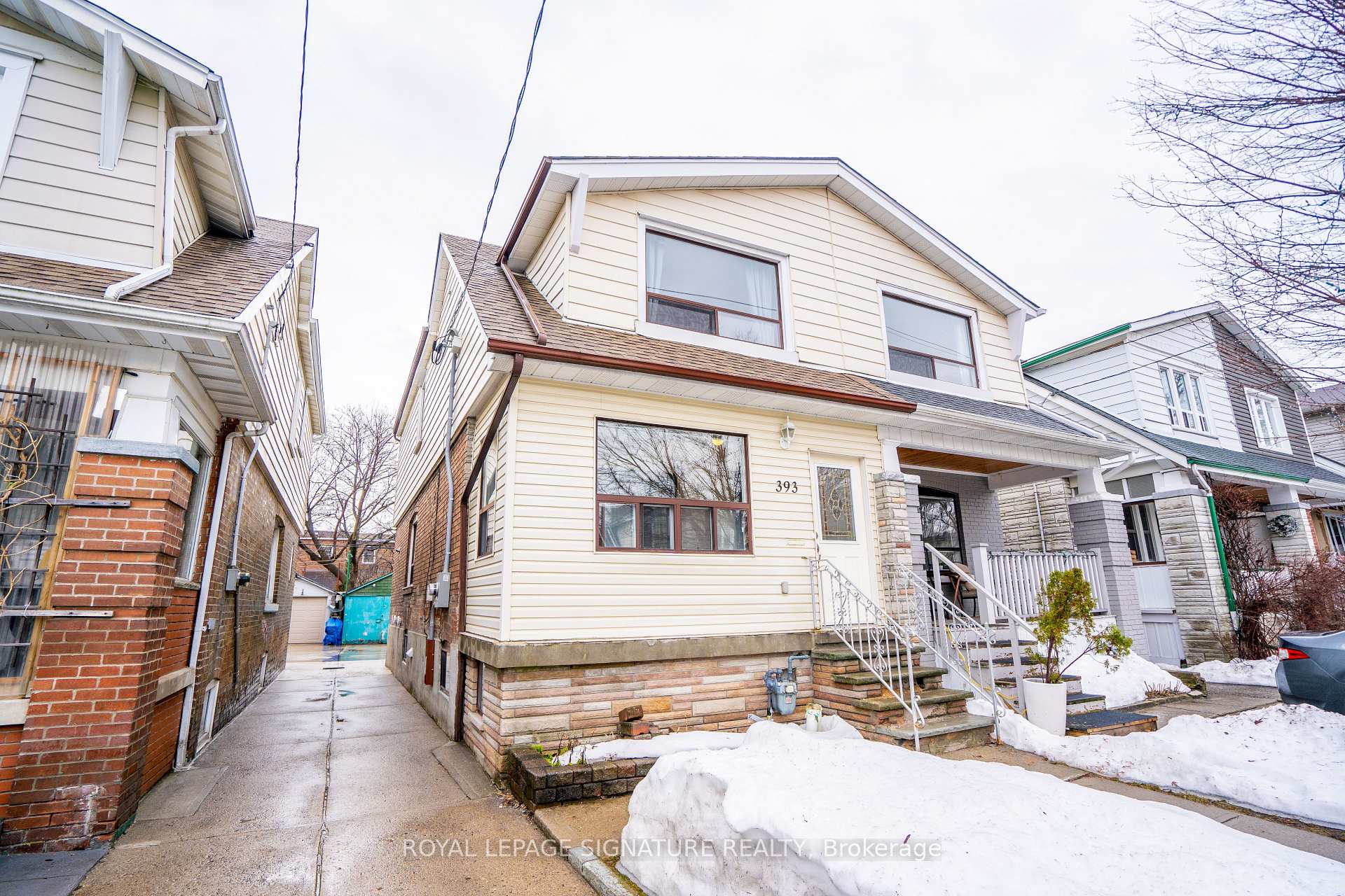 Upper - 393 Milverton Boulevard Toronto Ontario Canada Rent residential Dhritiman Roy Royal LePage Signature Realty, Brokerage *