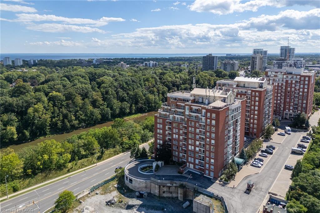 PH1 - 60 Old Mill Road Oakville Ontario Canada Sale residential Miranda Guirguis Square Seven Ontario Realty Brokerage