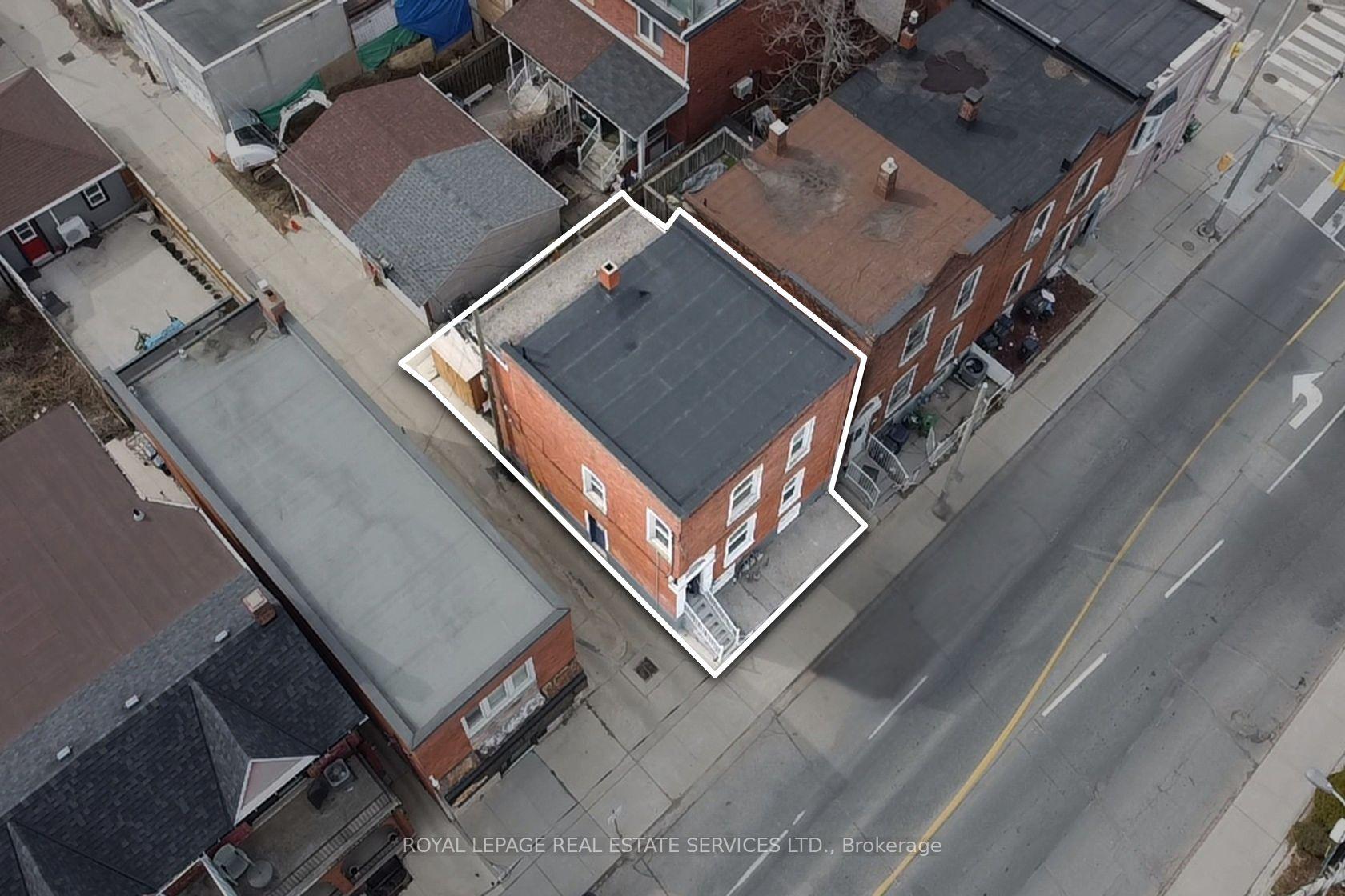 740 Lansdowne Avenue Toronto Ontario Canada Sale residential APRIL  ESTEVES ROYAL LEPAGE REAL ESTATE SERVICES LTD. Brokerage*