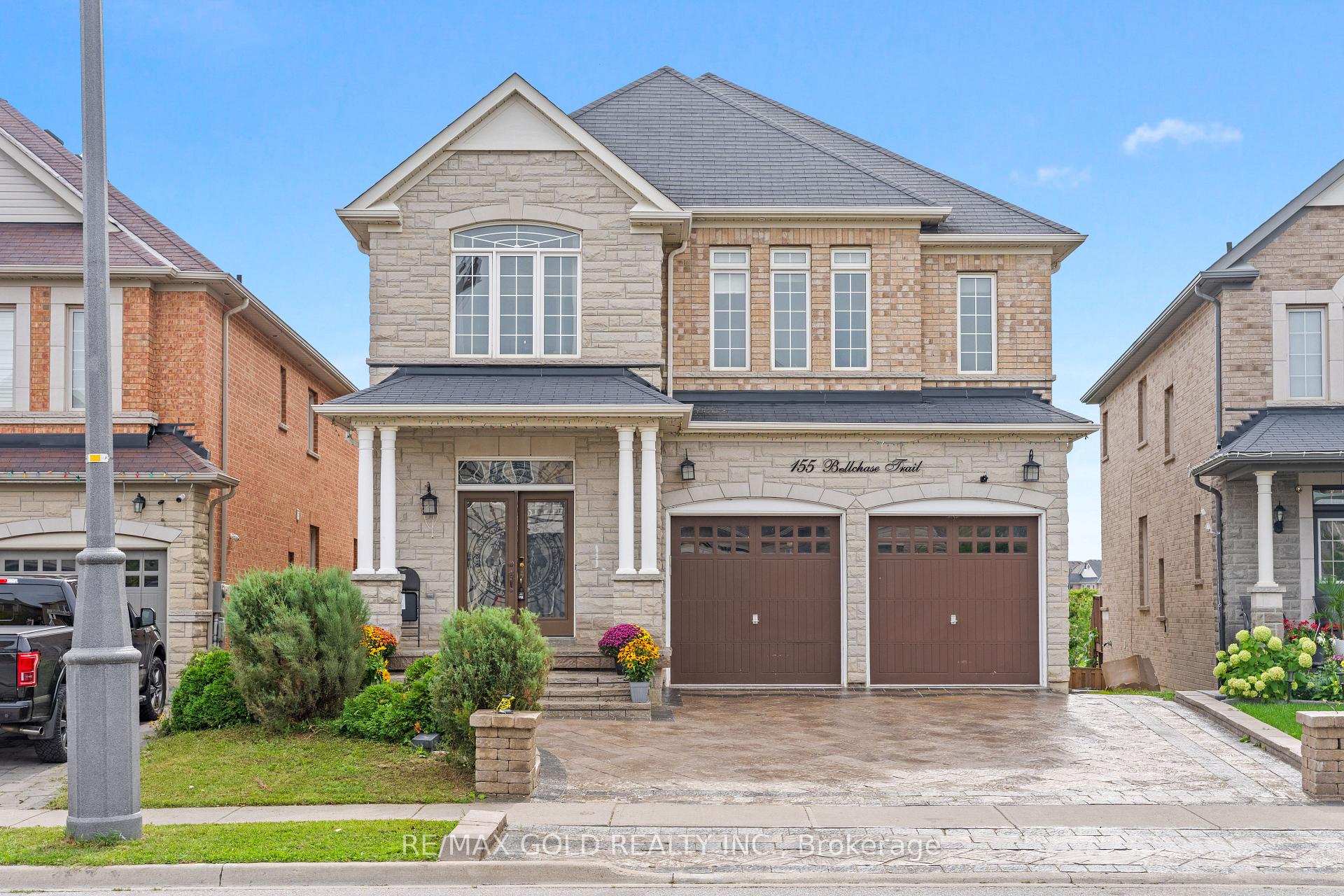 155 Bellchase Trail Brampton Ontario Canada Sale residential Manpreet Ahluwalia Royal LePage Credit Valley Real Estate, Brokerage*