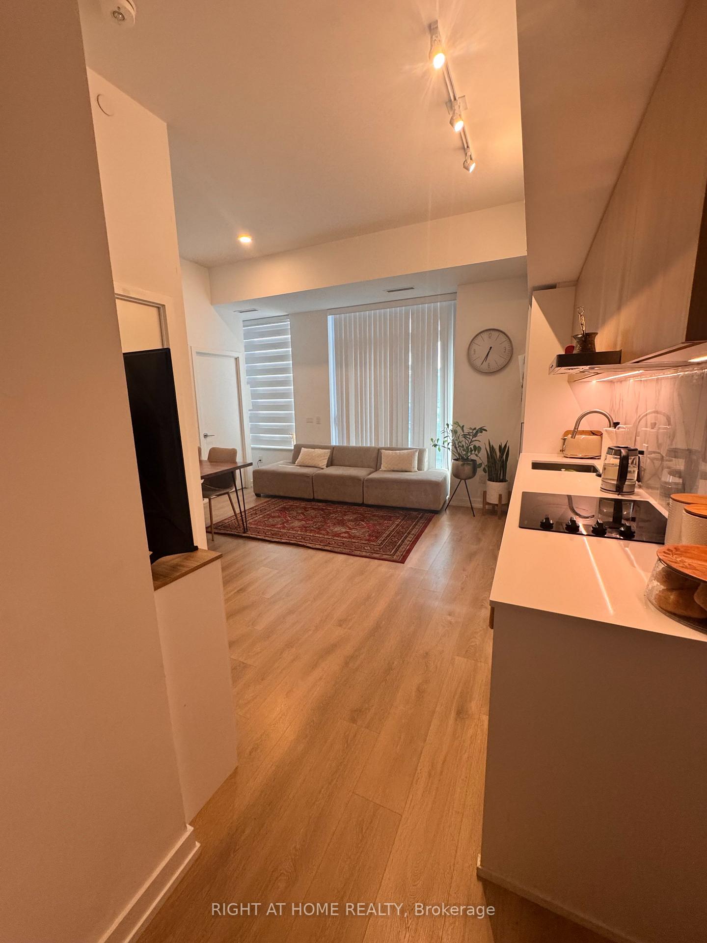 119 - 1100 Sheppard Avenue W Toronto Ontario Canada Rent residential Kamran Ebrahimi Right at Home Realty, Brokerage*